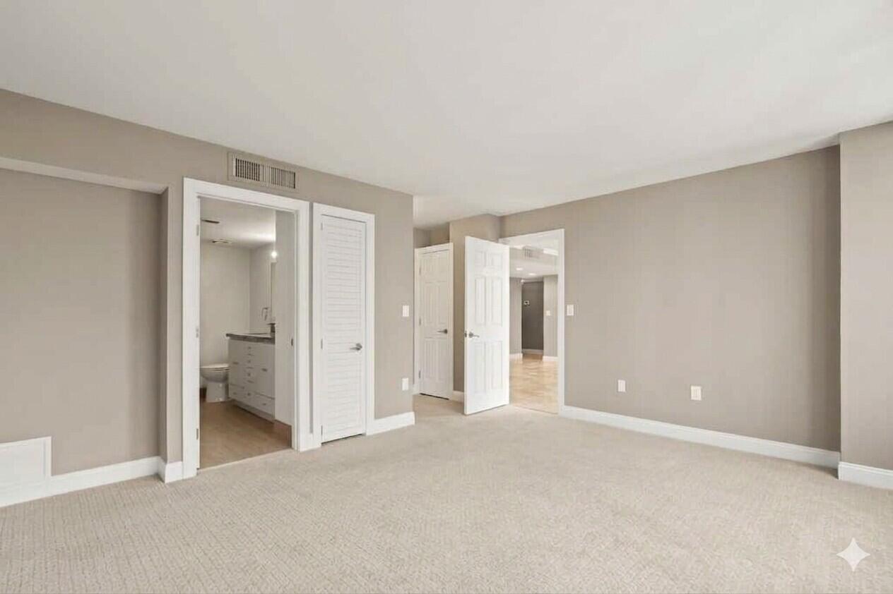 4200 N Ocean 1-203 Property Photo 19