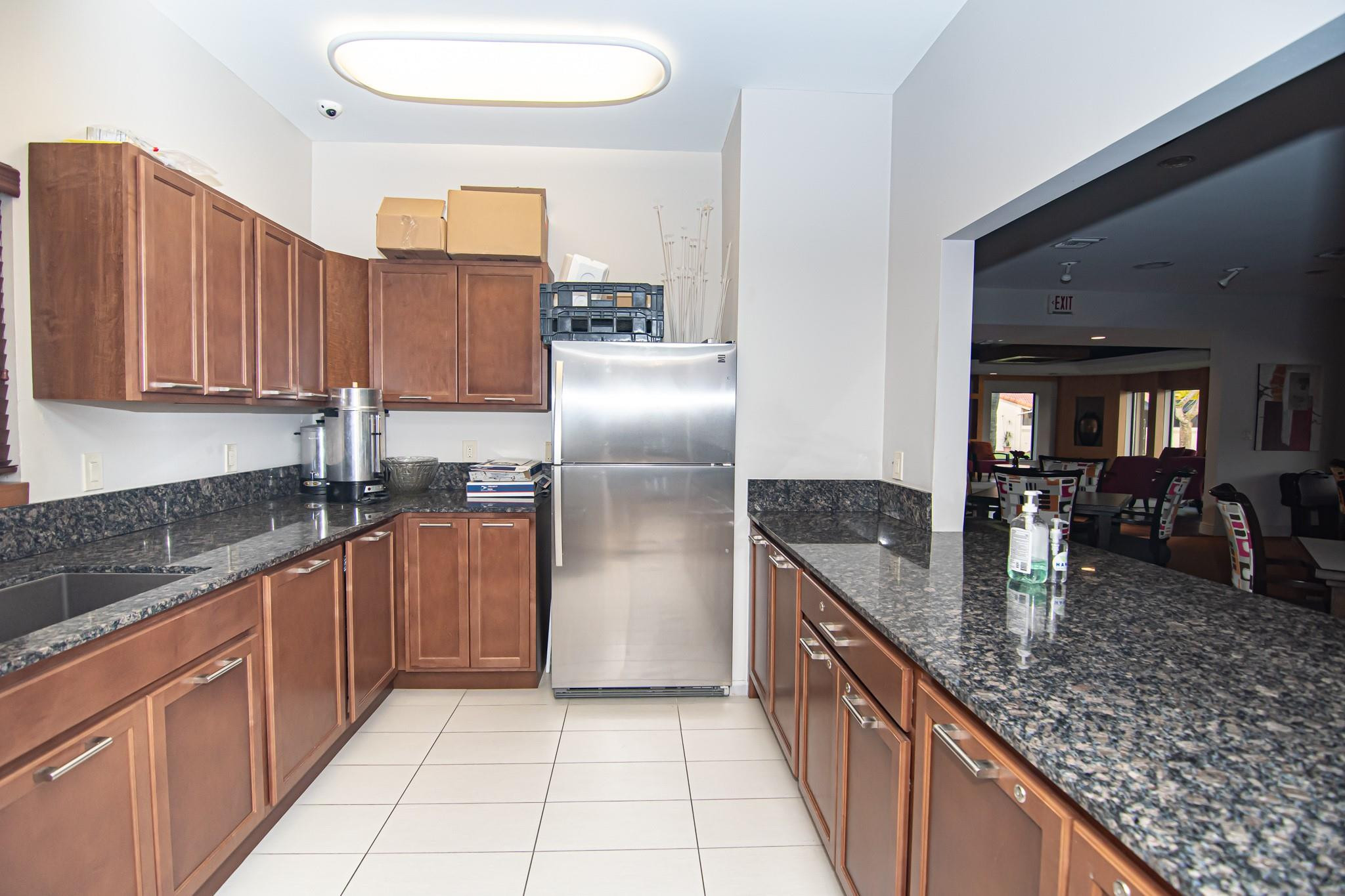 8410 Brussels Way Property Photo 53