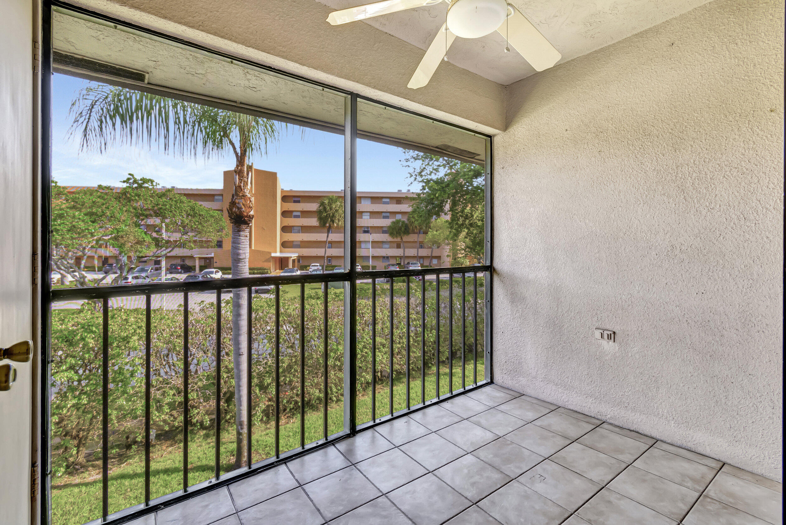 351 Club Circle 207 Property Photo 21