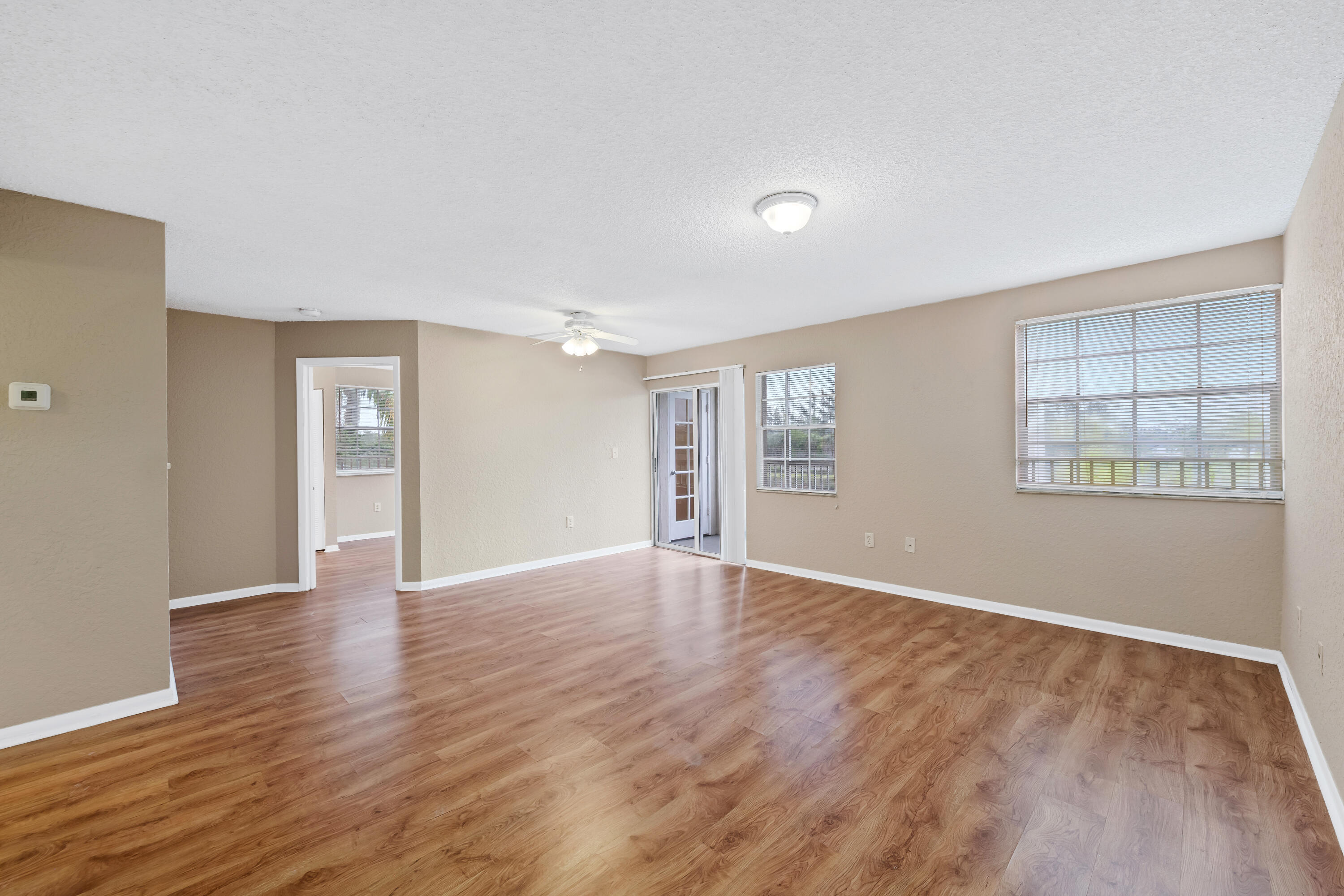 2861 N Oakland Forest Drive 202 Property Photo 8
