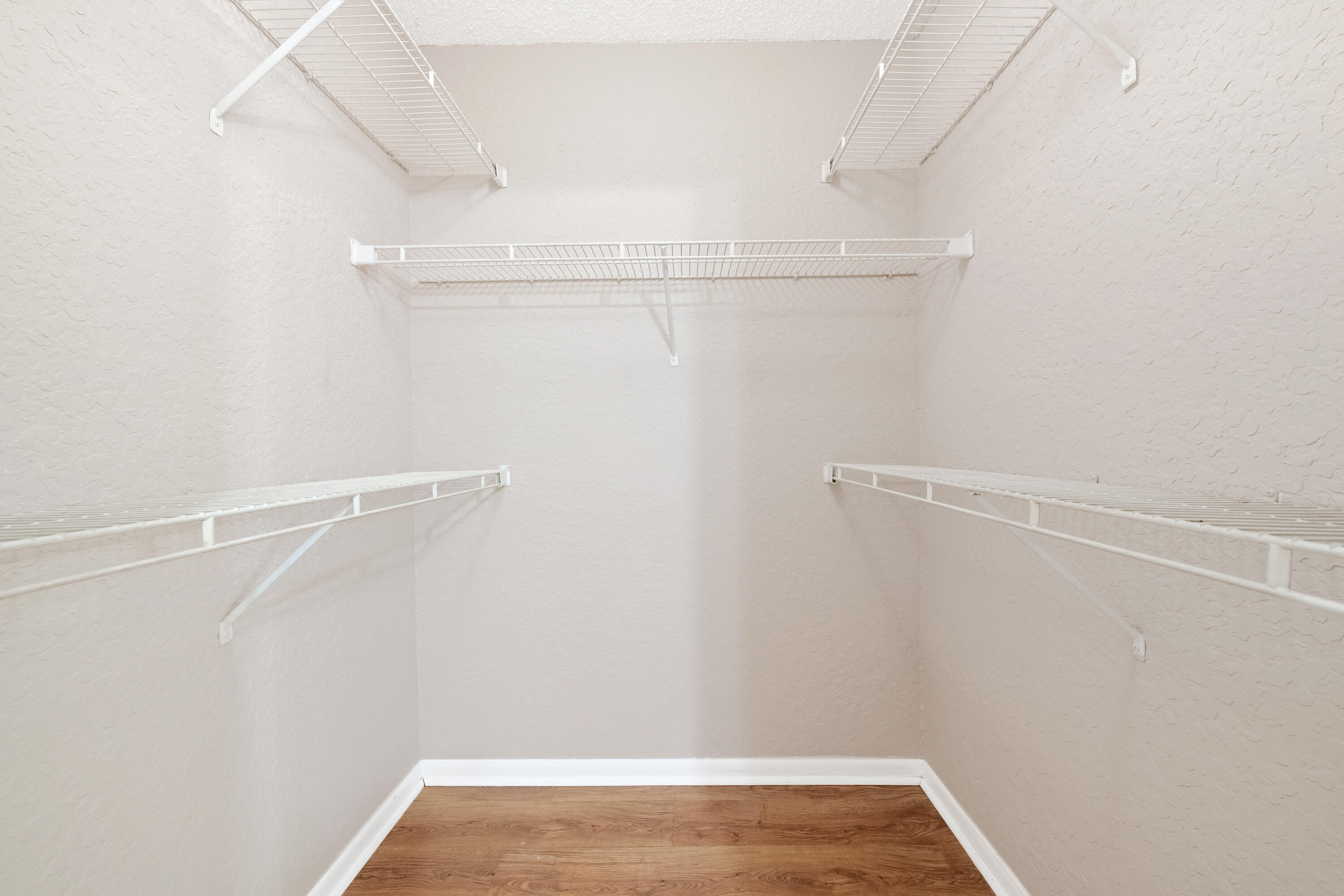 2861 N Oakland Forest Drive 202 Property Photo 18