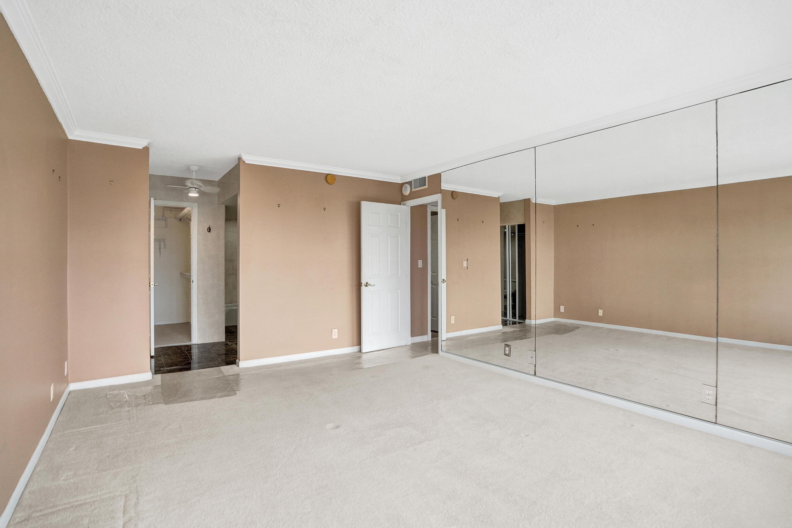 405 N Ocean Boulevard 1803 Property Photo 13