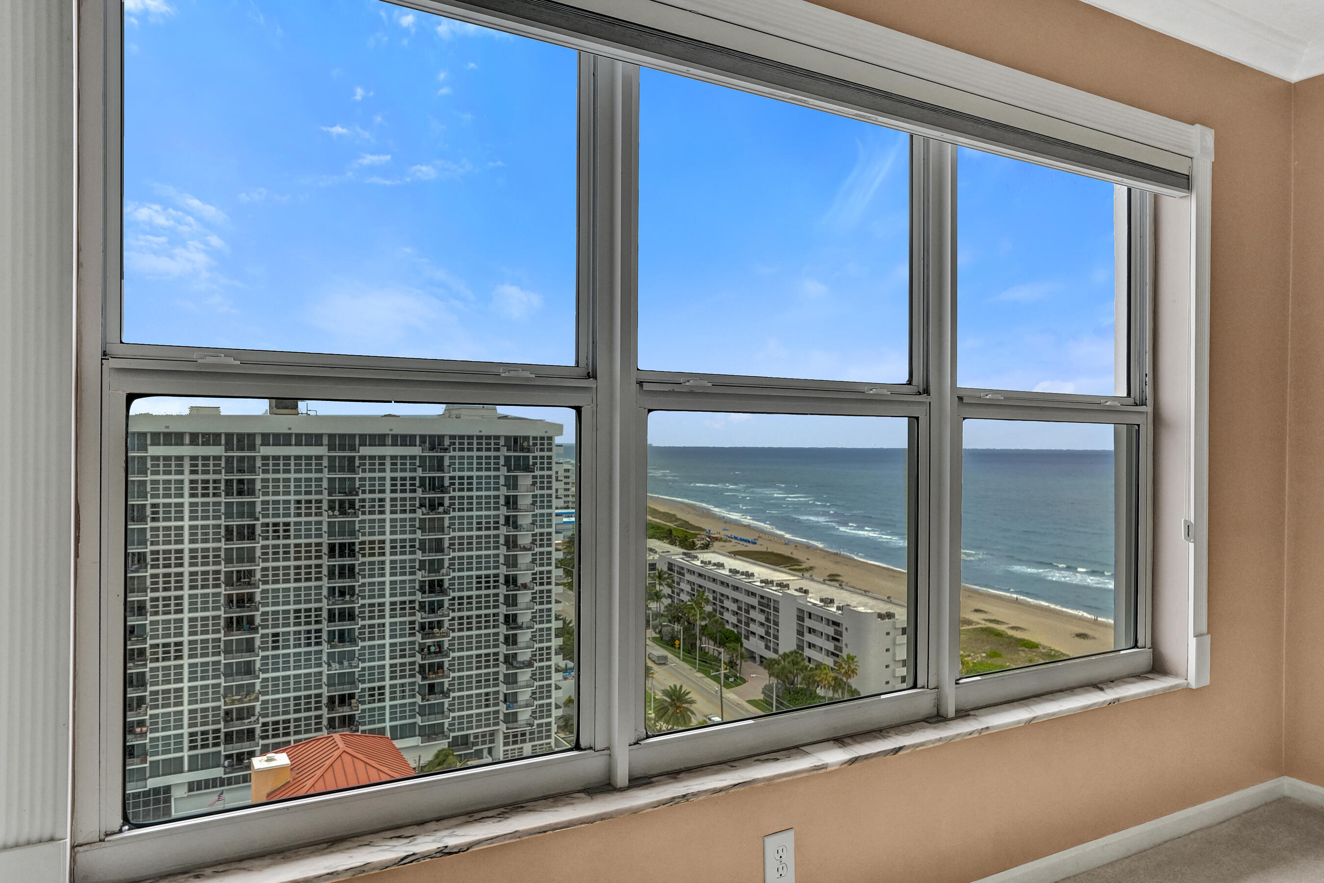 405 N Ocean Boulevard 1803 Property Photo 22