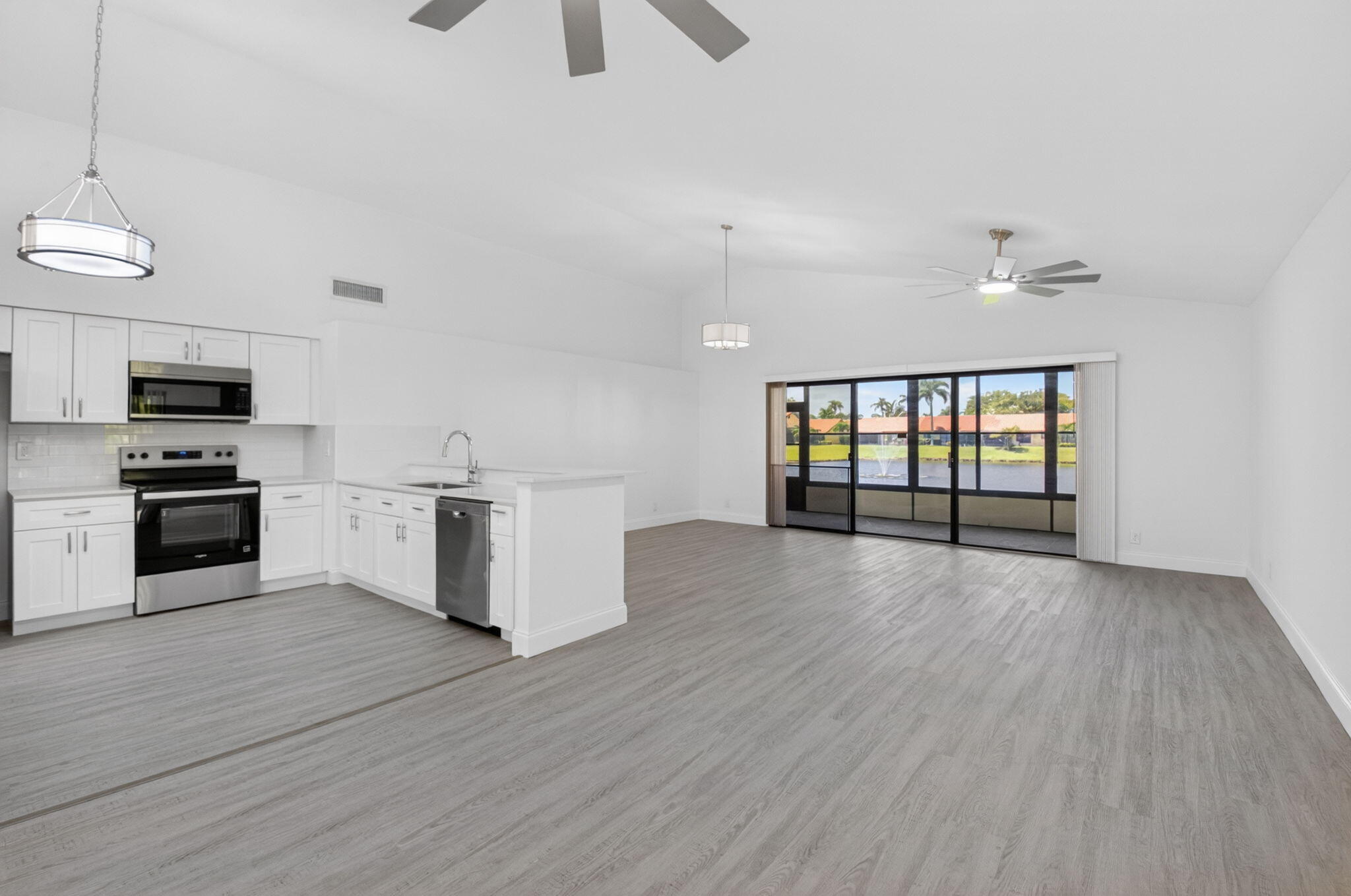 13653 Cortez Drive Property Photo 5