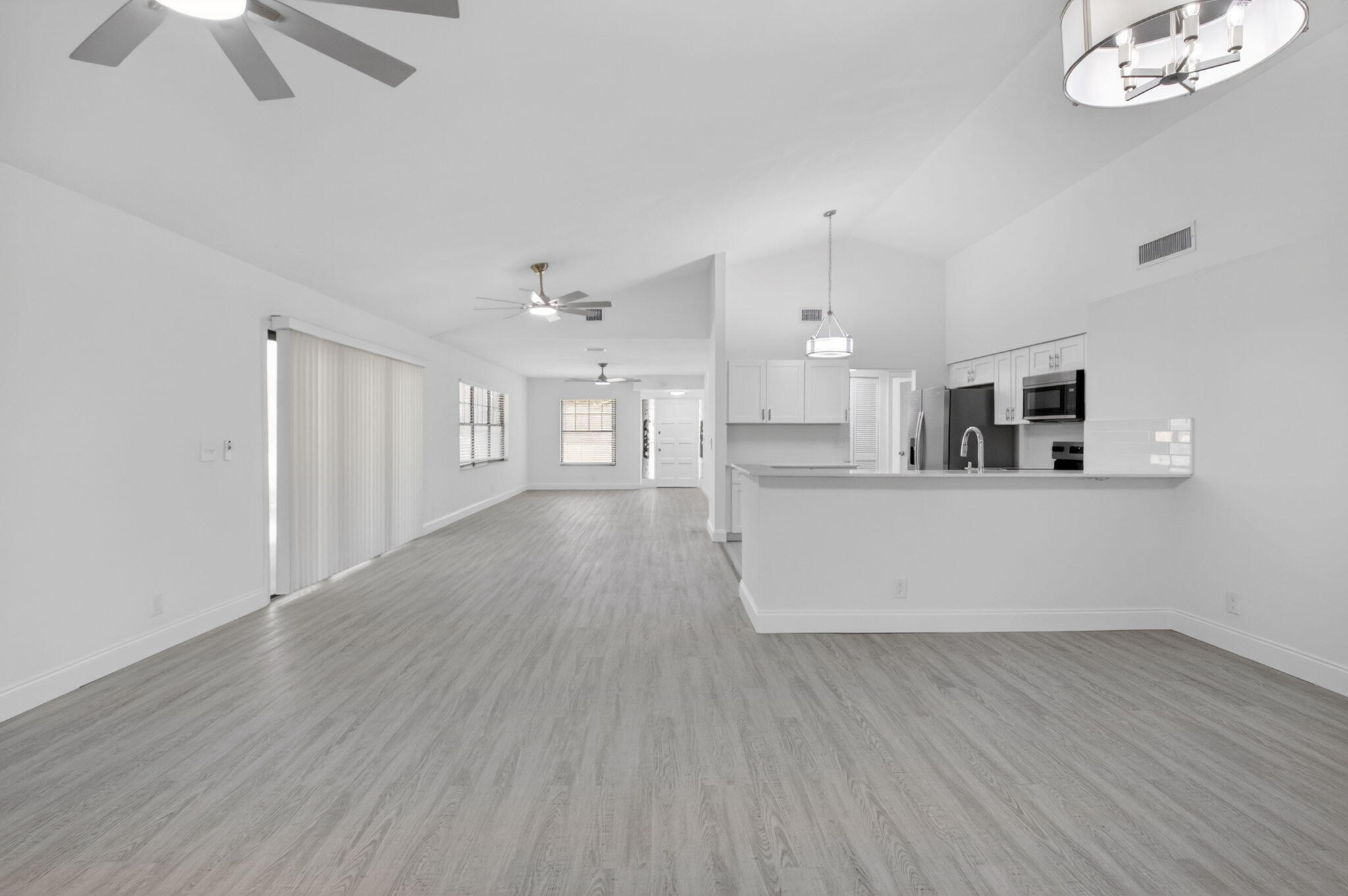13653 Cortez Drive Property Photo 8