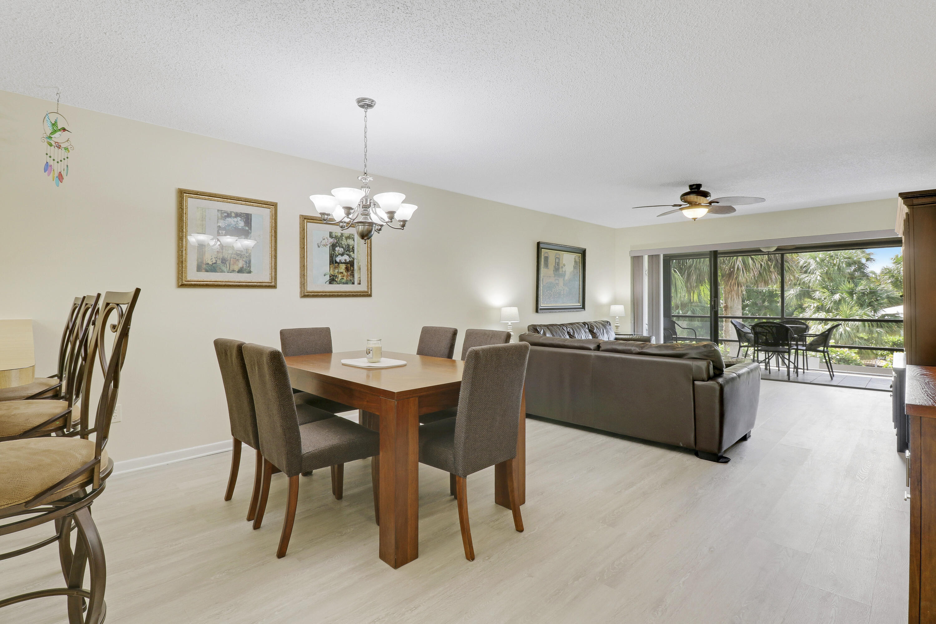 1600 Ne Dixie Highway 10-203 Property Photo 11
