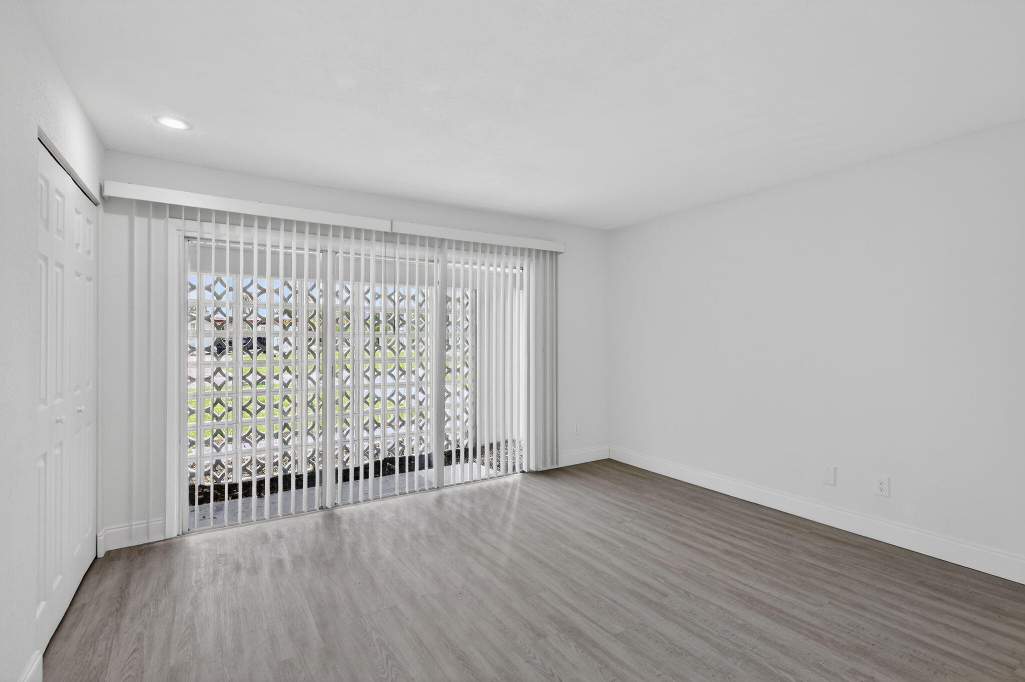 157 Se Calmoso Drive Property Photo 13
