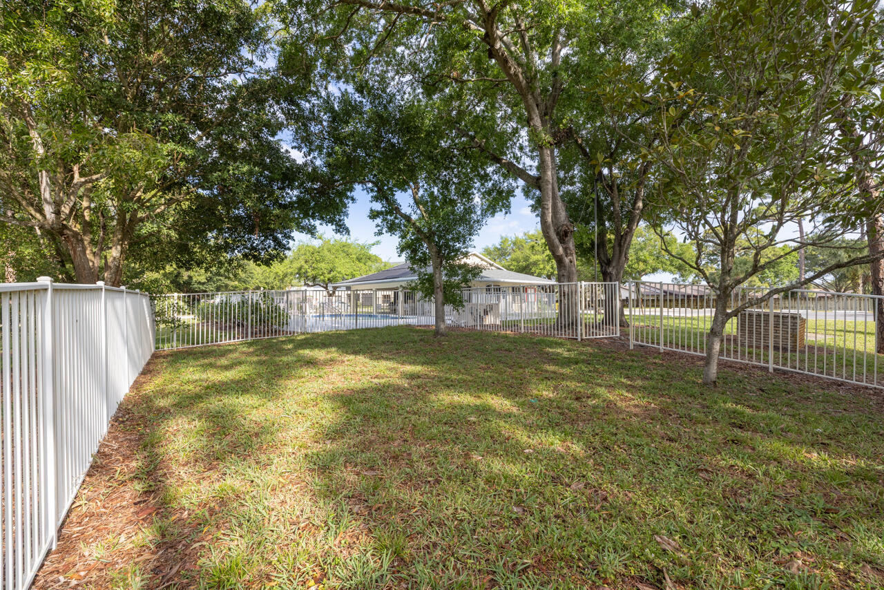 6537 Se Federal Highway 101 Property Photo 21