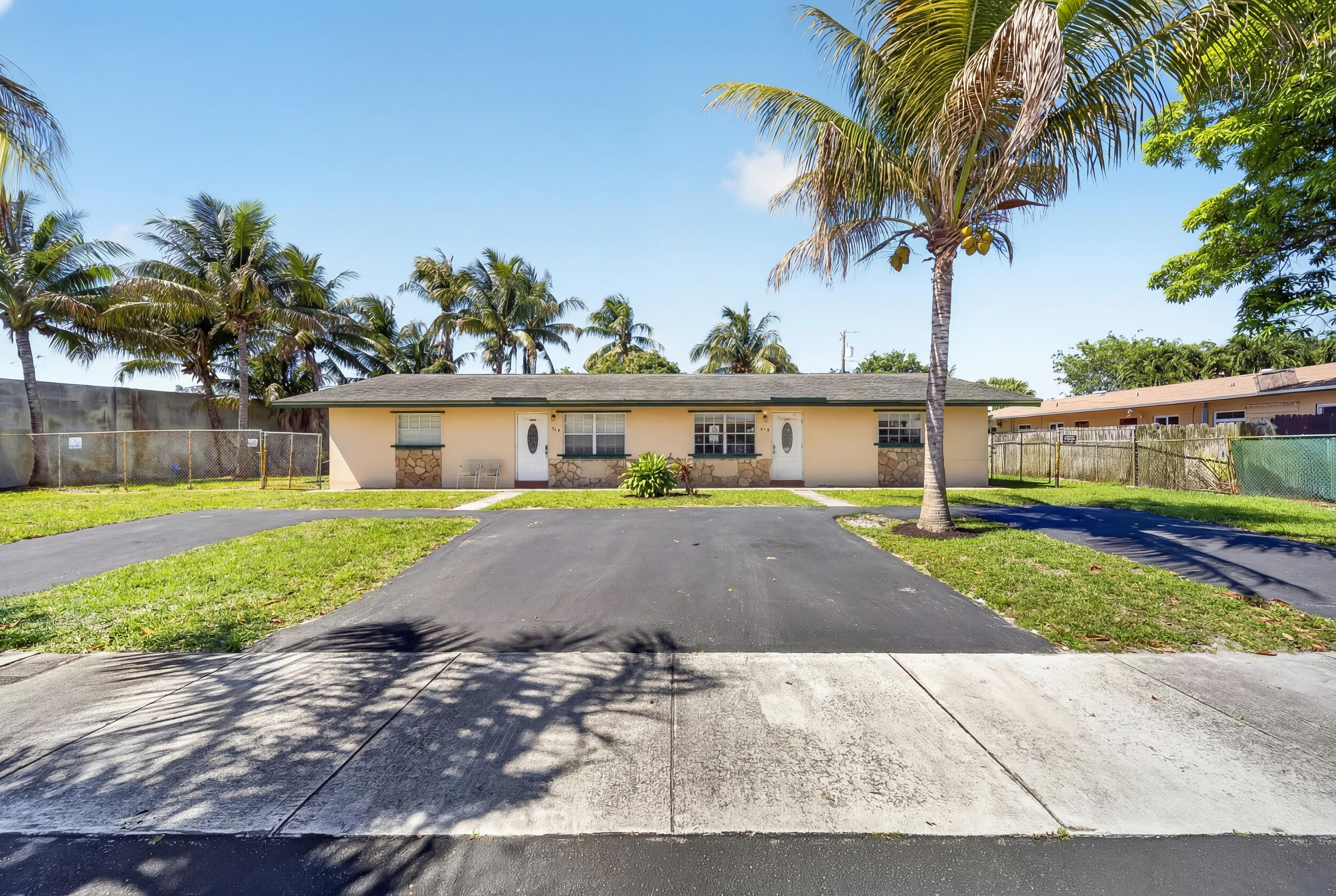 121 NW 56th Court 1-2