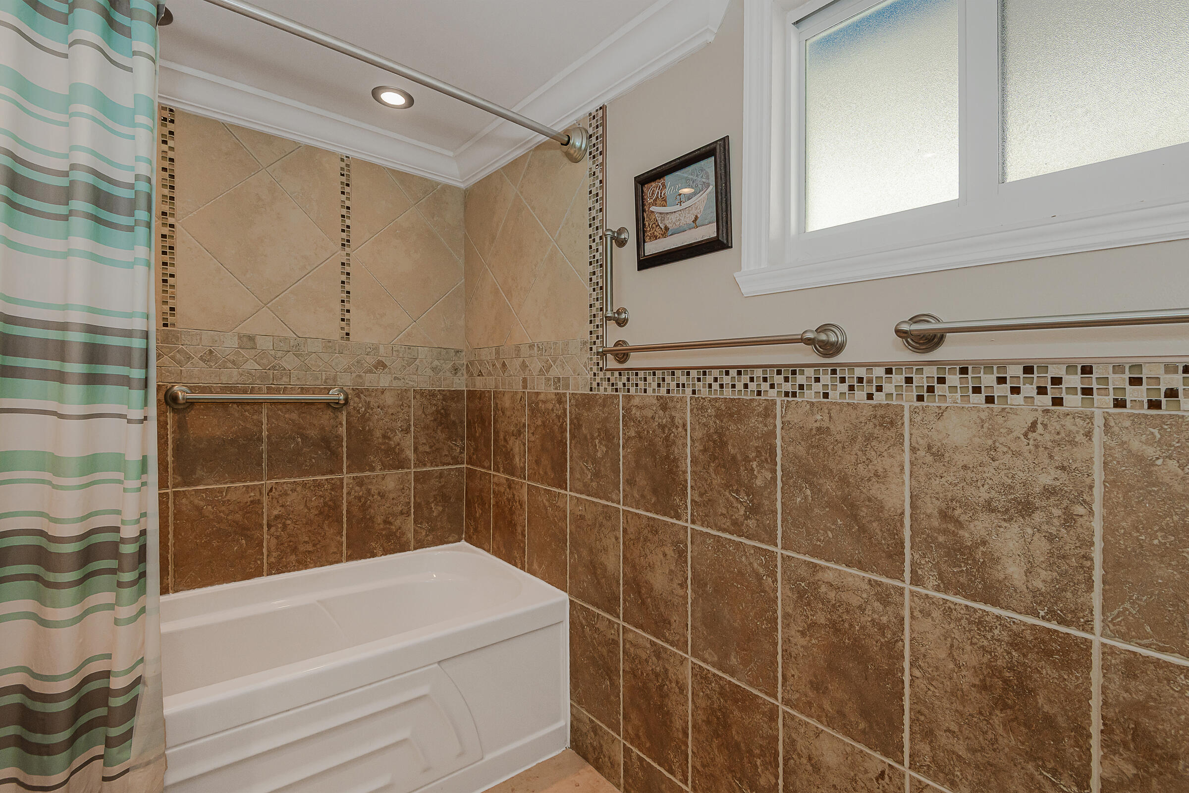 2076 S Ocean Drive 207 Property Photo 7