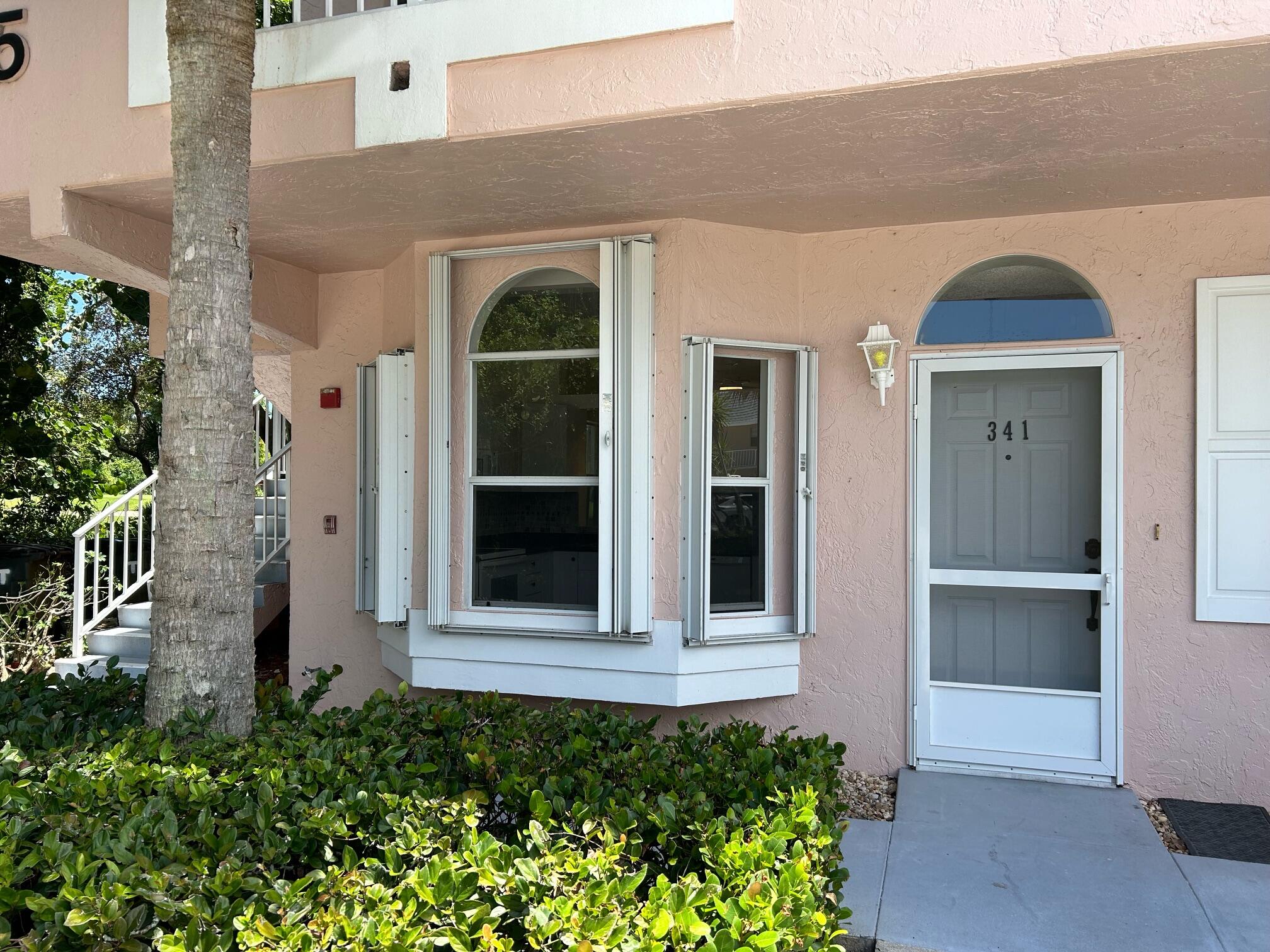 18081 SE Country Club Drive Apt 341 Property Photo 1