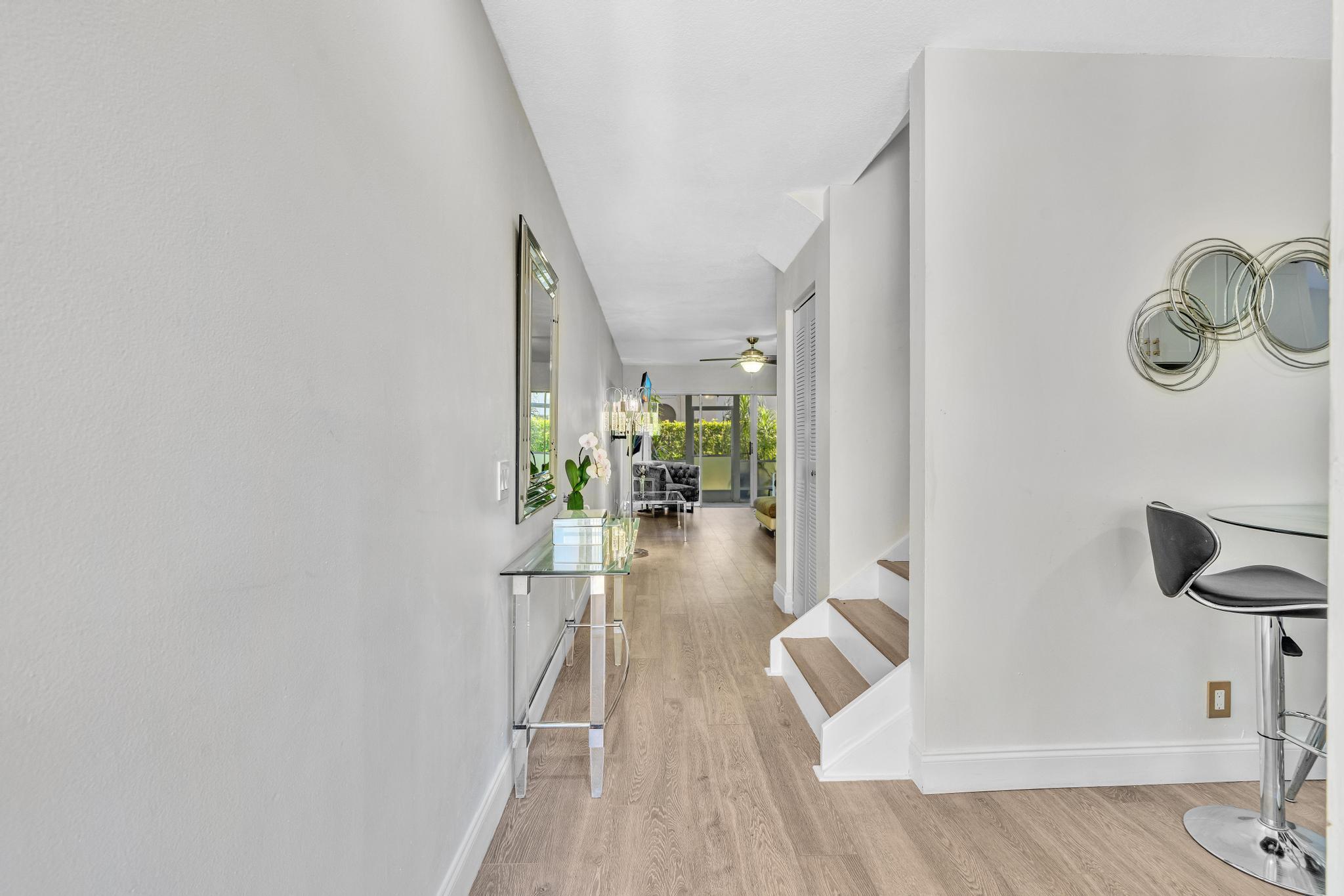 6663 Via Regina Property Photo 9