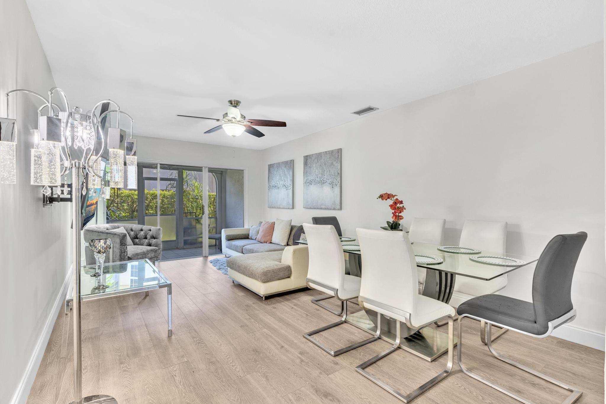 6663 Via Regina Property Photo 10
