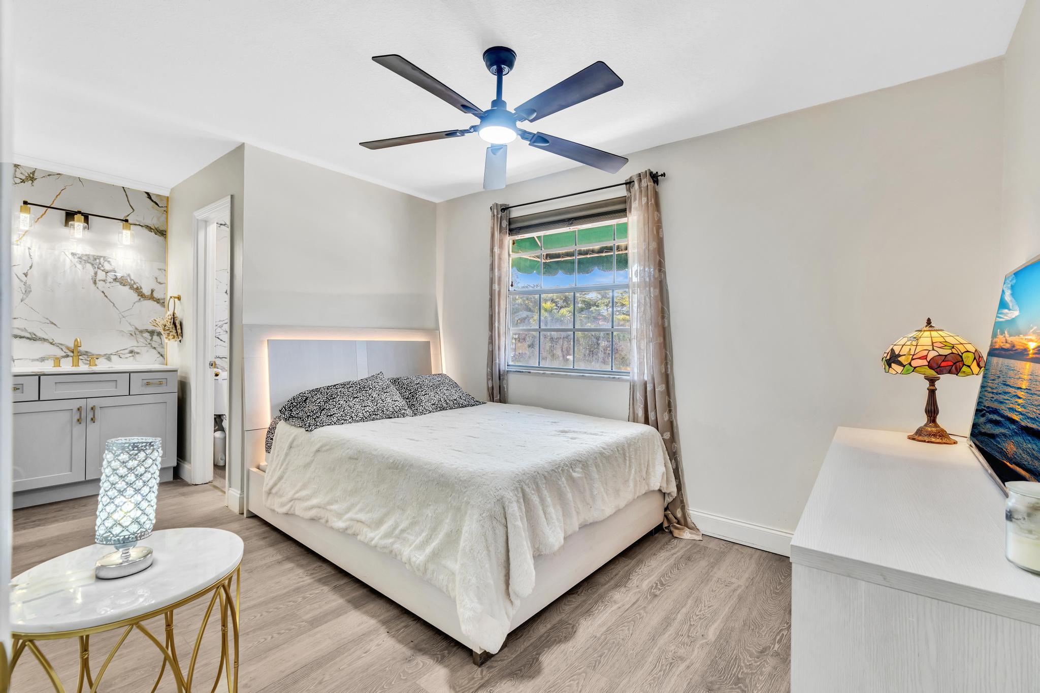 6663 Via Regina Property Photo 18