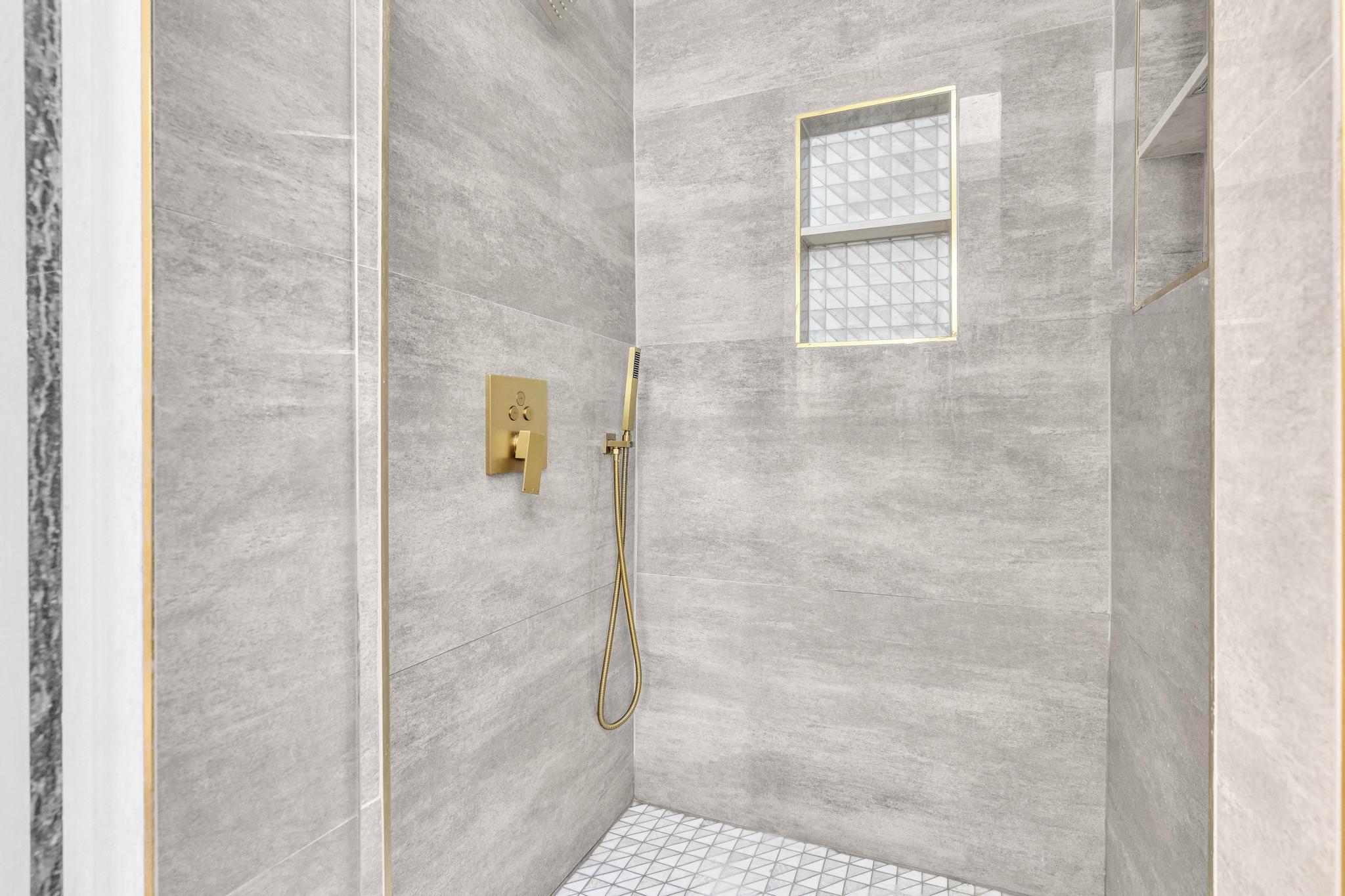 6663 Via Regina Property Photo 28