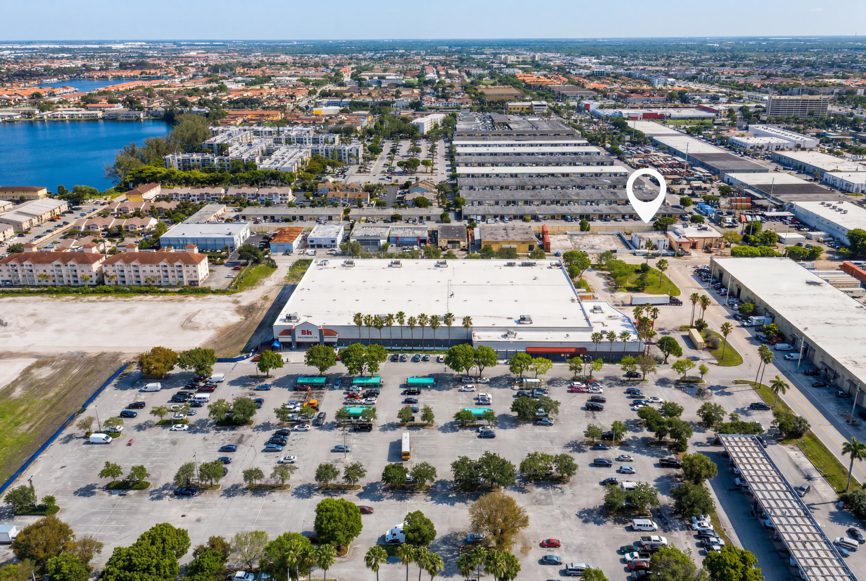 8015 Nw 98th Street Property Photo 5