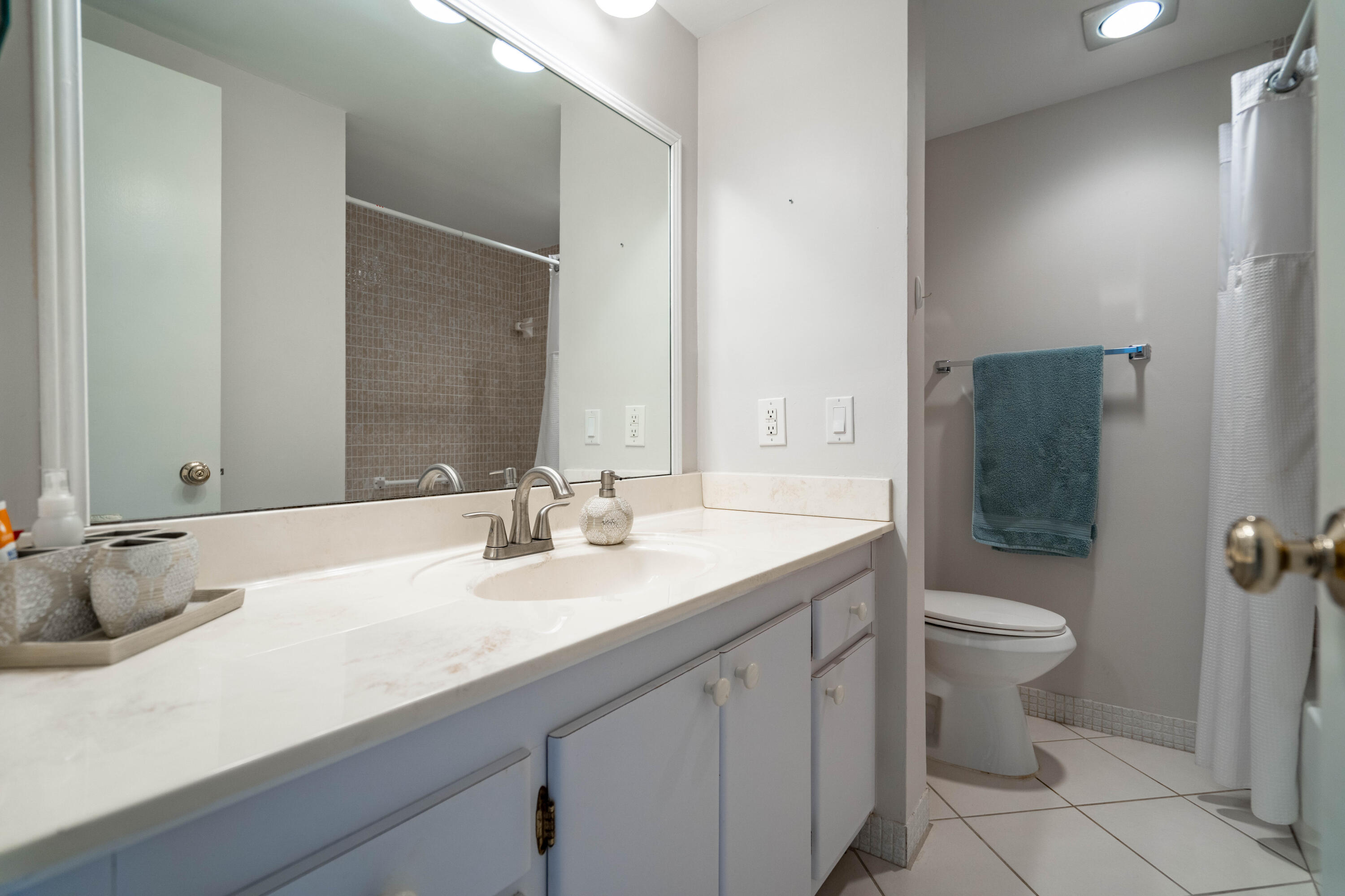 250 Ne 20th Street 5260 Property Photo 21