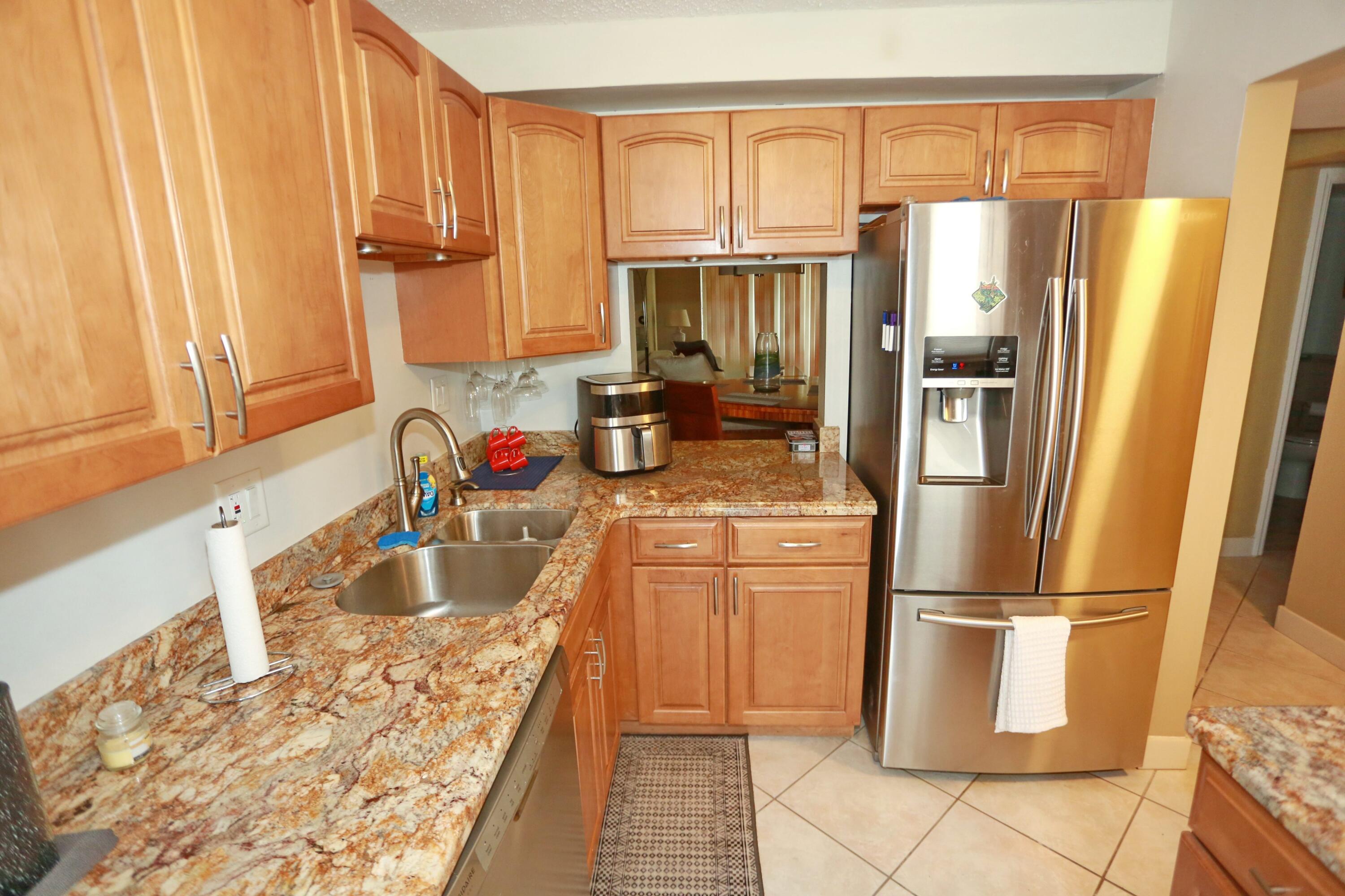 801 N Ocean Boulevard 803 Property Photo 11