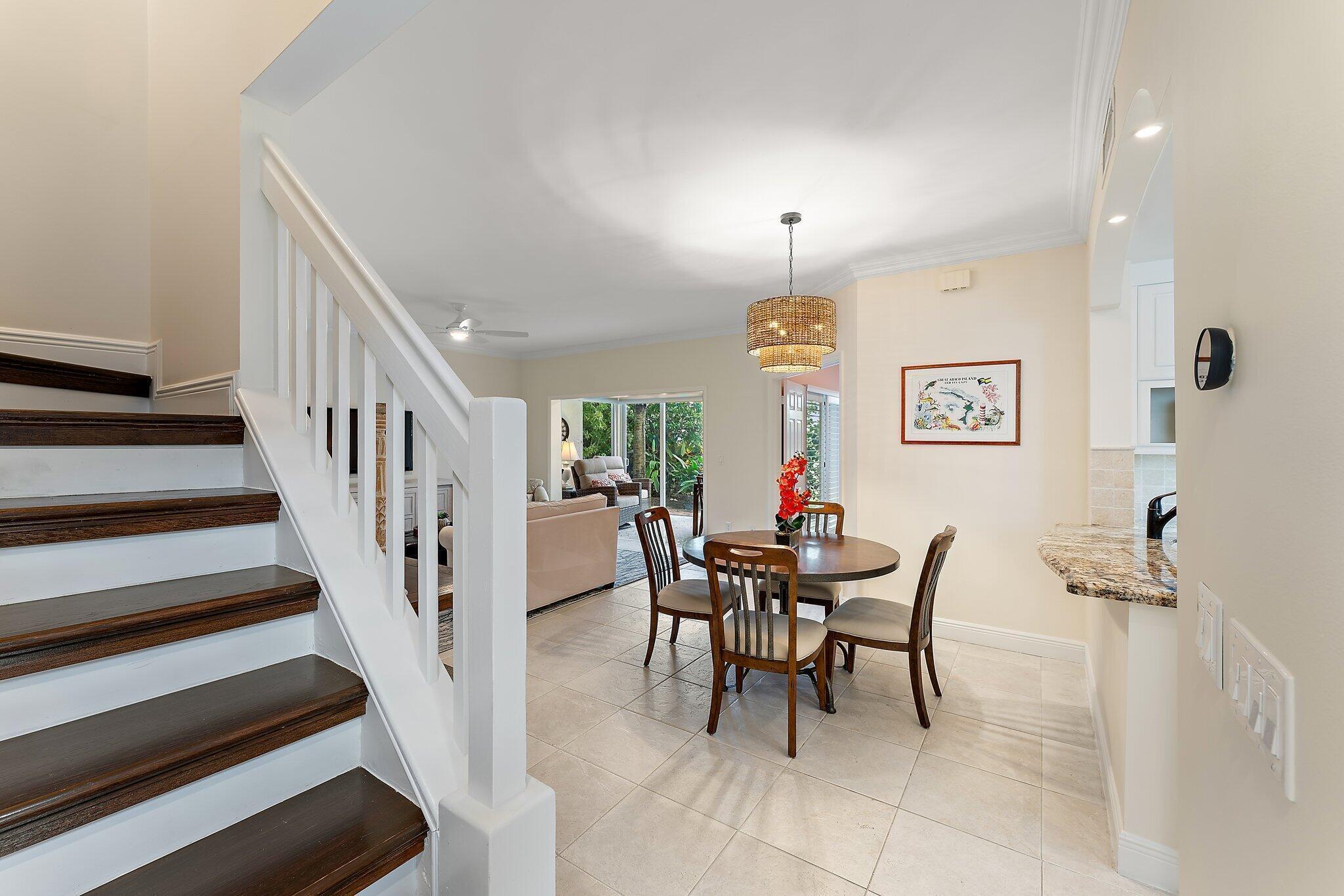 2905 Fairway Drive N Property Photo 6