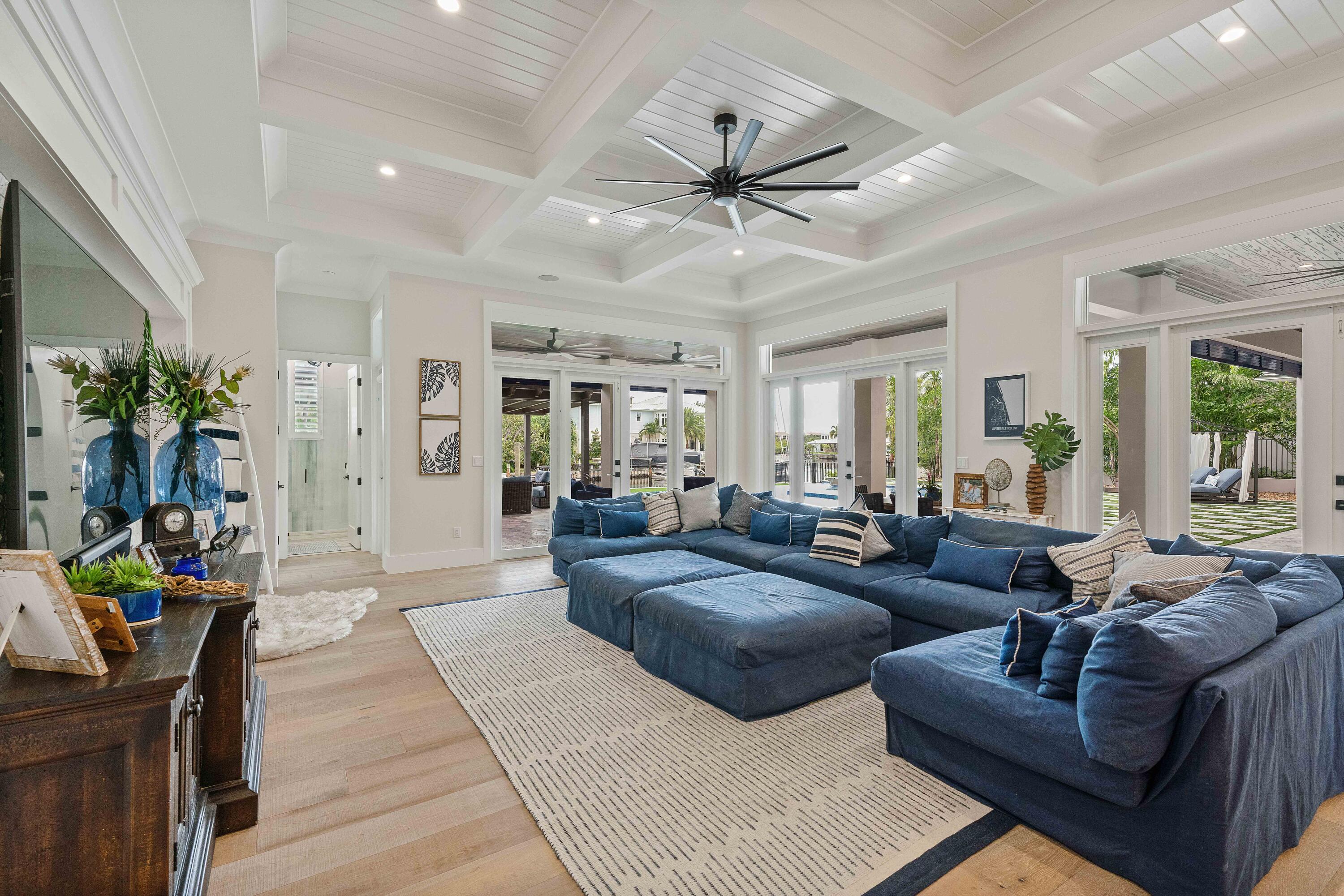 261 Old Jupiter Beach Road Property Photo 12