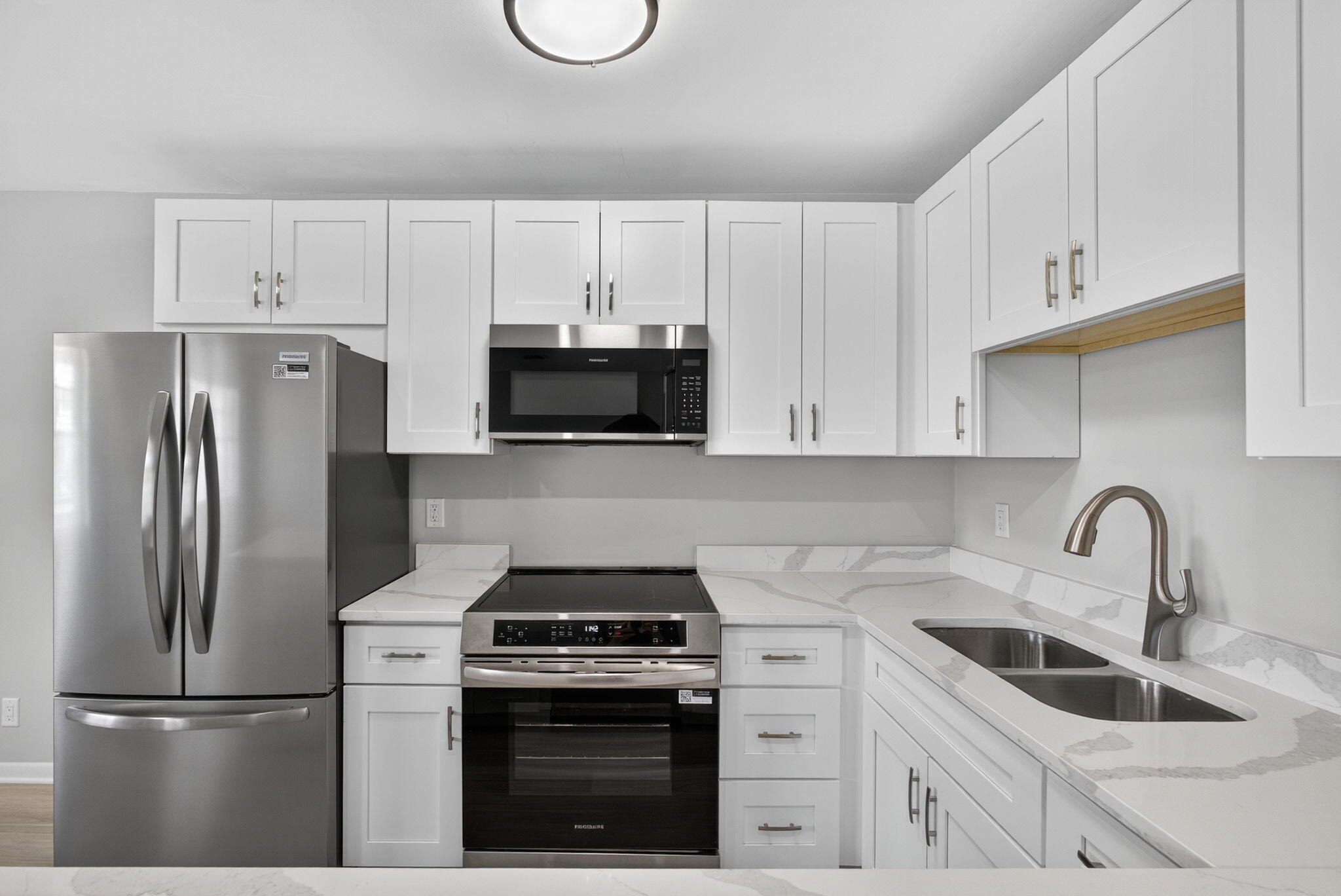 42 Easthampton B Property Photo 13