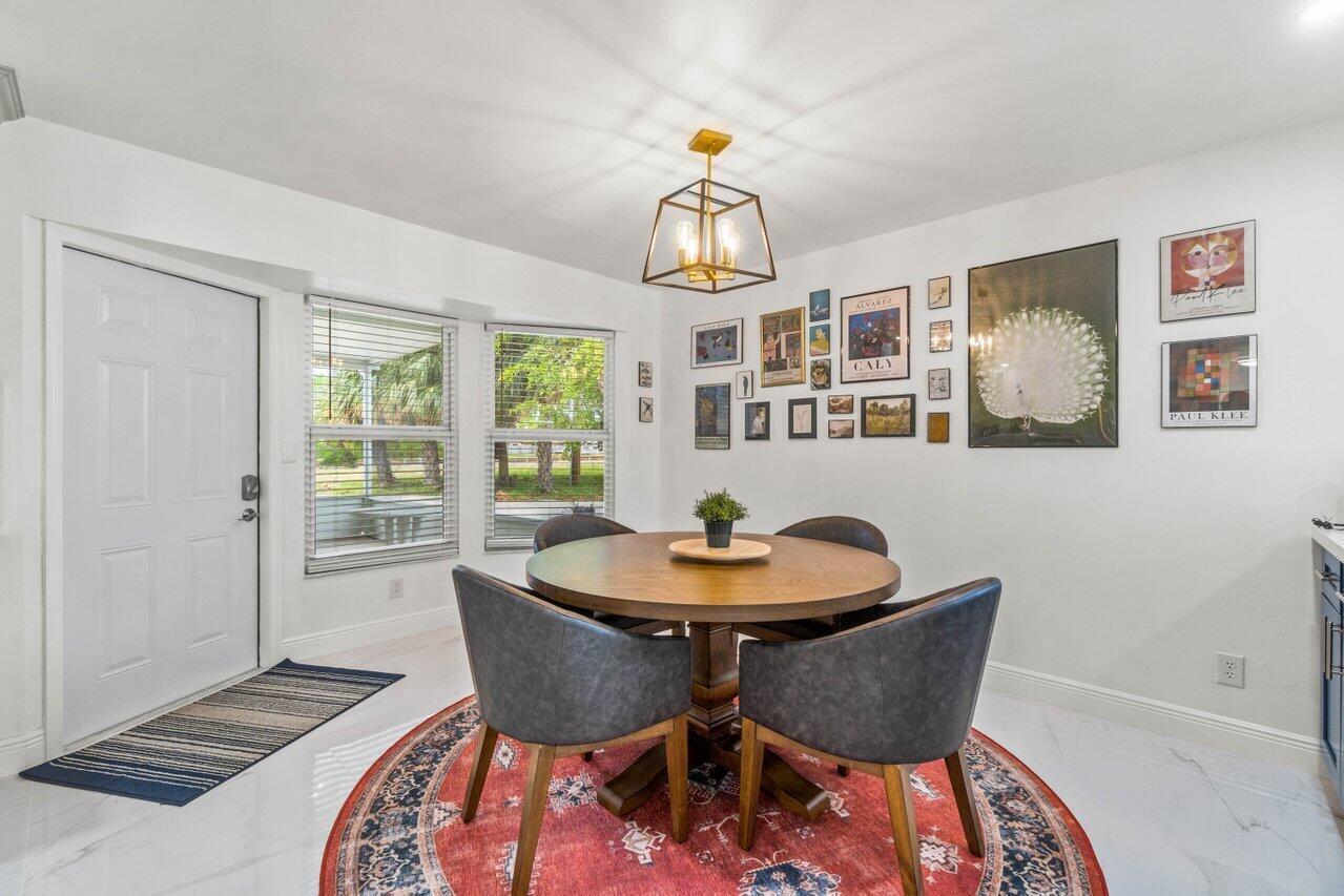 2233 Dock Street Property Photo 9