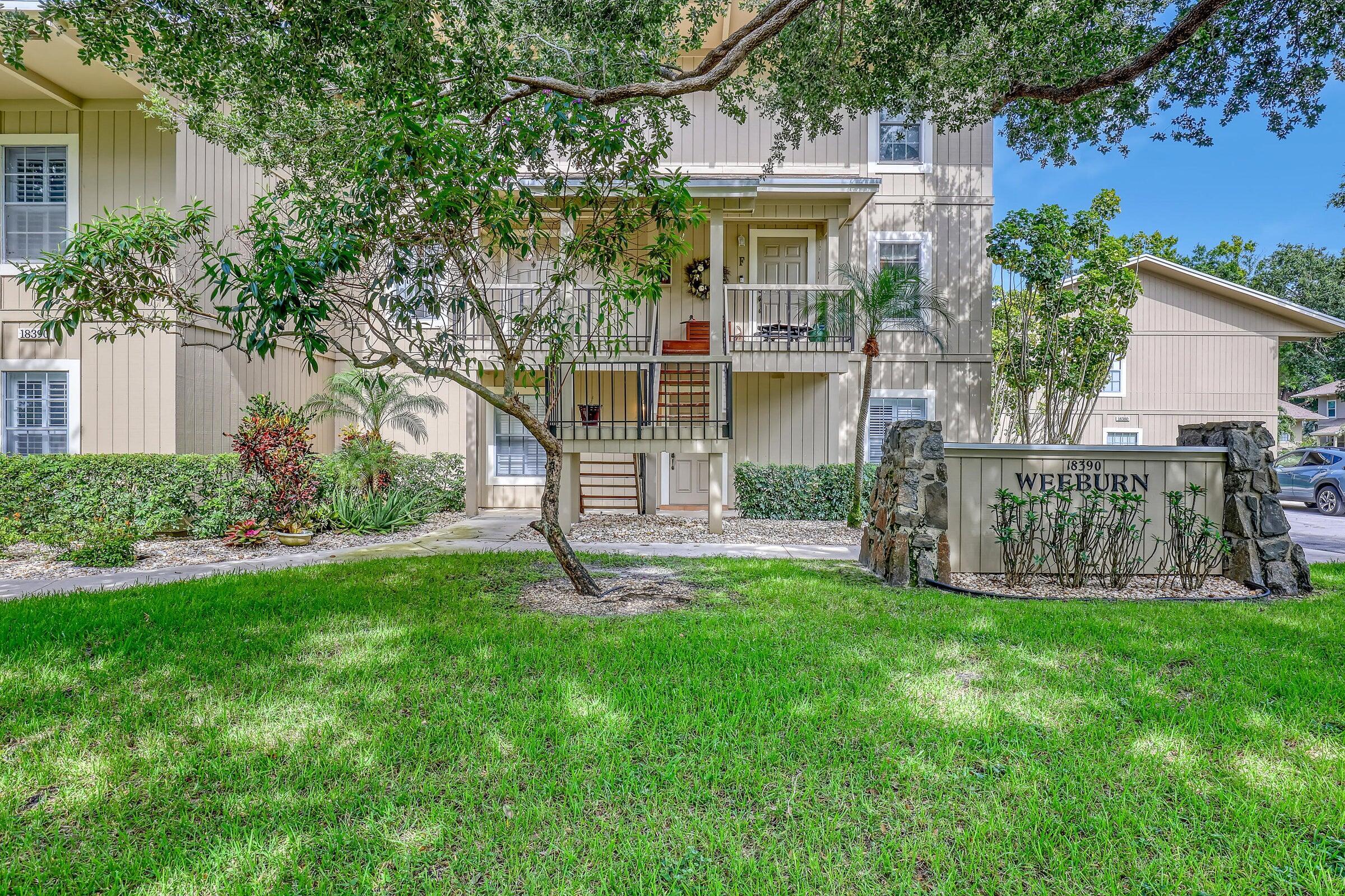 18390 SE Wood Haven Lane E Property Photo 1