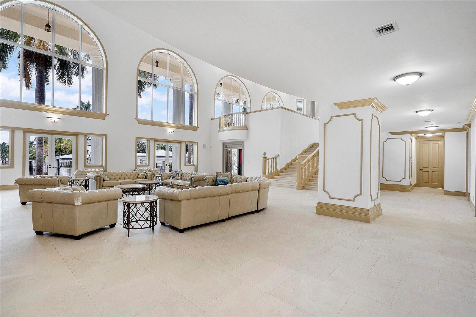 414 Riviera Isle Drive Property Photo 14