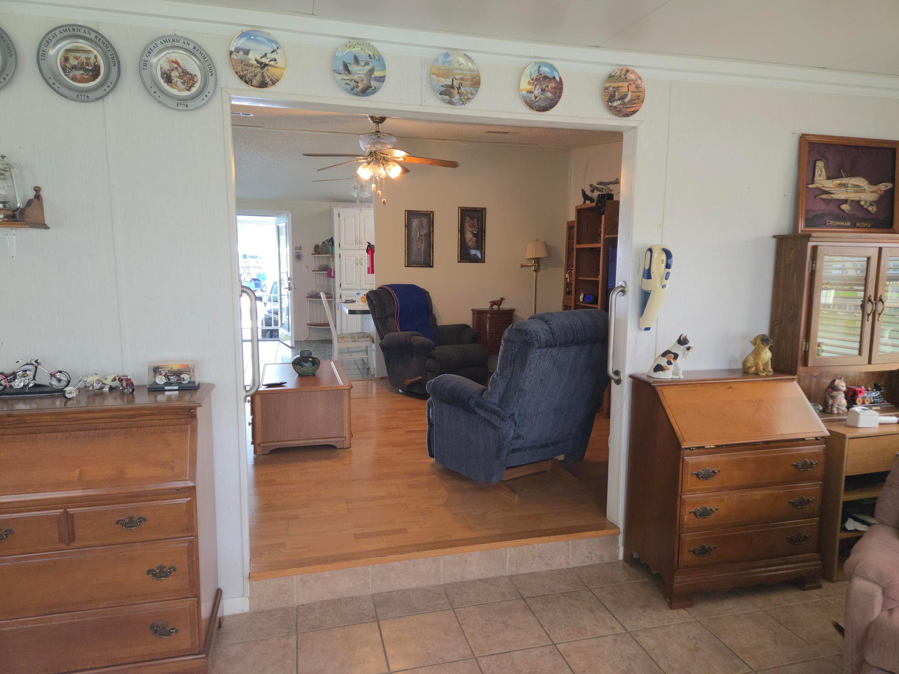 1604 Sw 35th Circle Property Photo 5