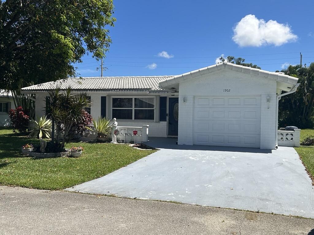 1902 Sw 22nd Avenue Property Photo 1