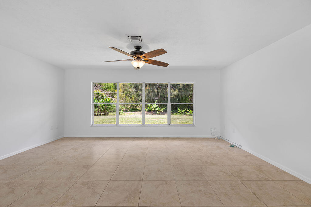 320 Chamberlain Boulevard Property Photo 19