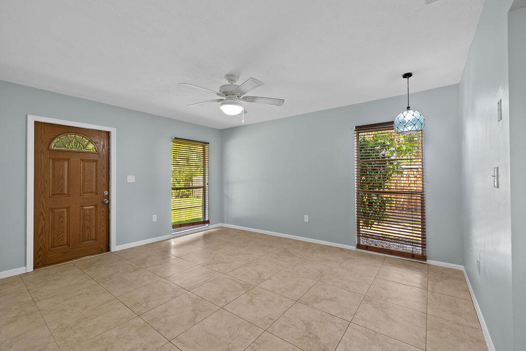 320 Chamberlain Boulevard Property Photo 28