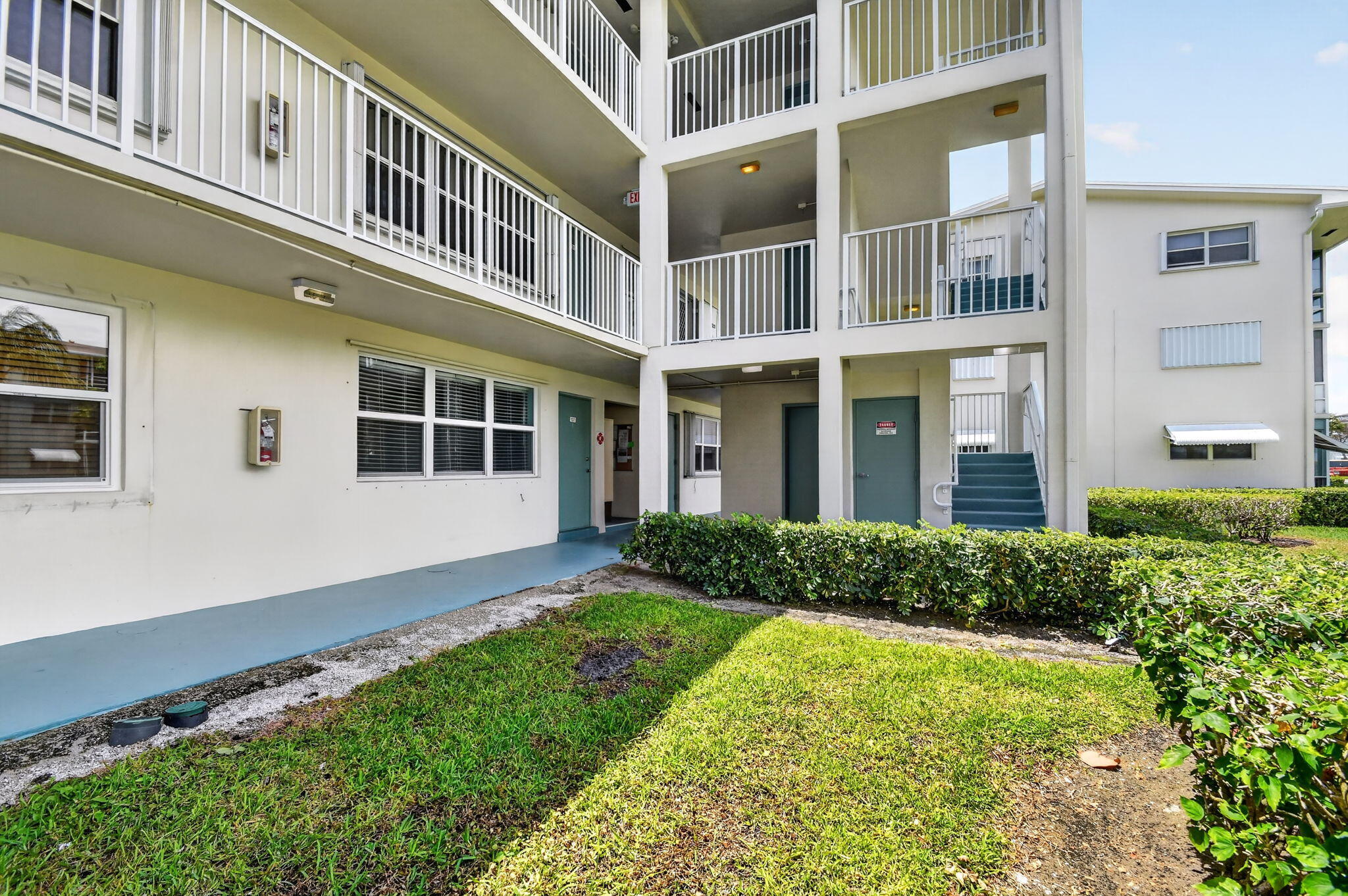 370 Horizon Street E 107 Property Photo 7