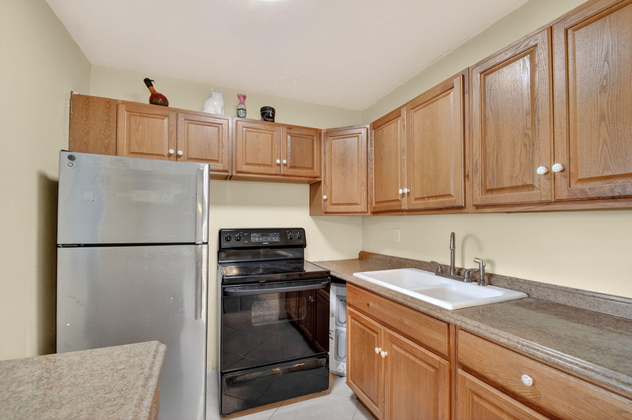 370 Horizon Street E 107 Property Photo 14