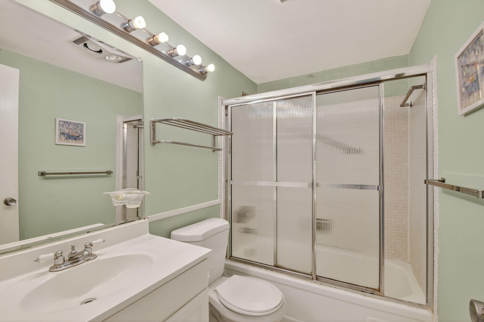 370 Horizon Street E 107 Property Photo 17