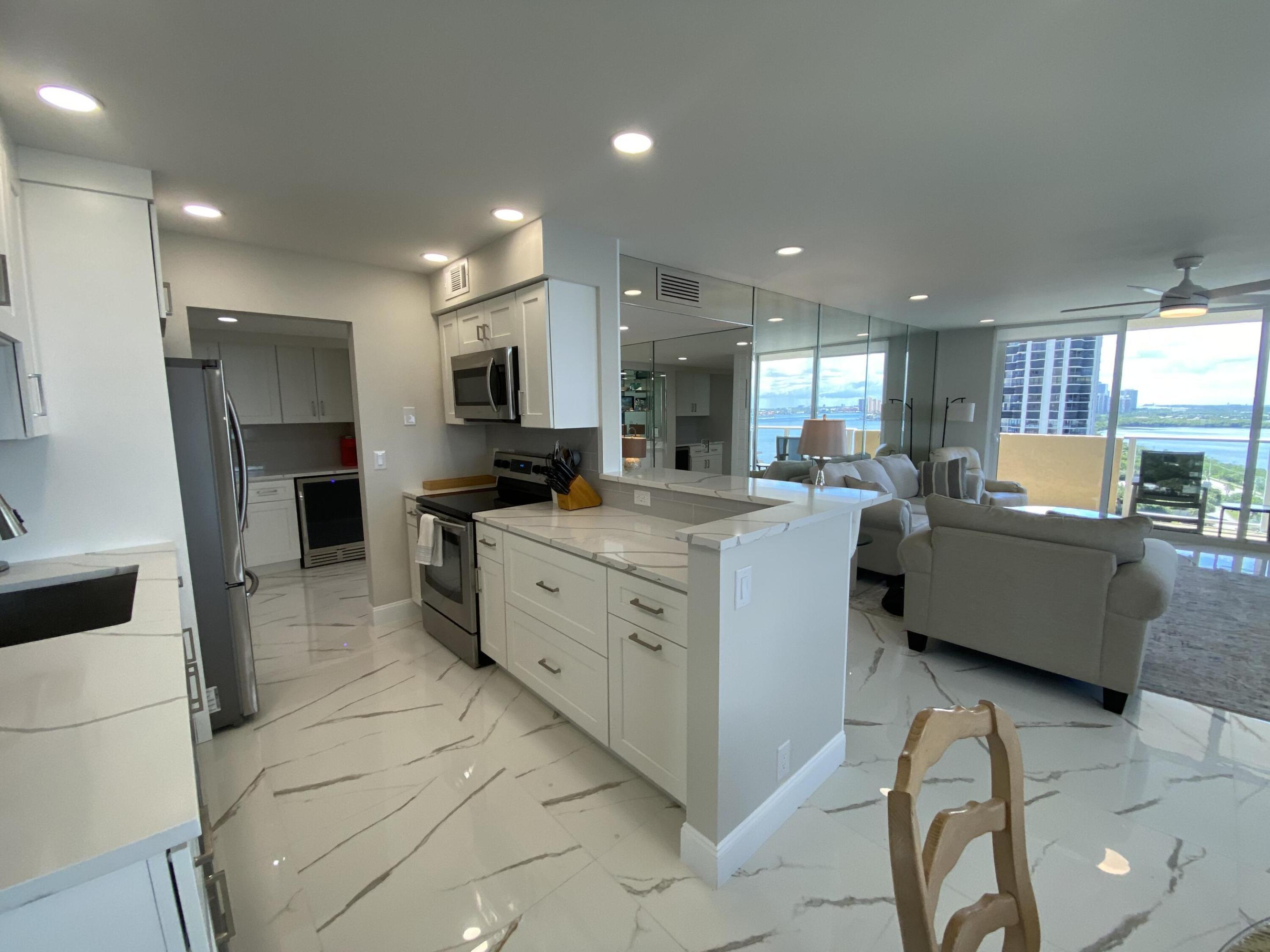 5440 N Ocean Drive 1501 Property Photo 7