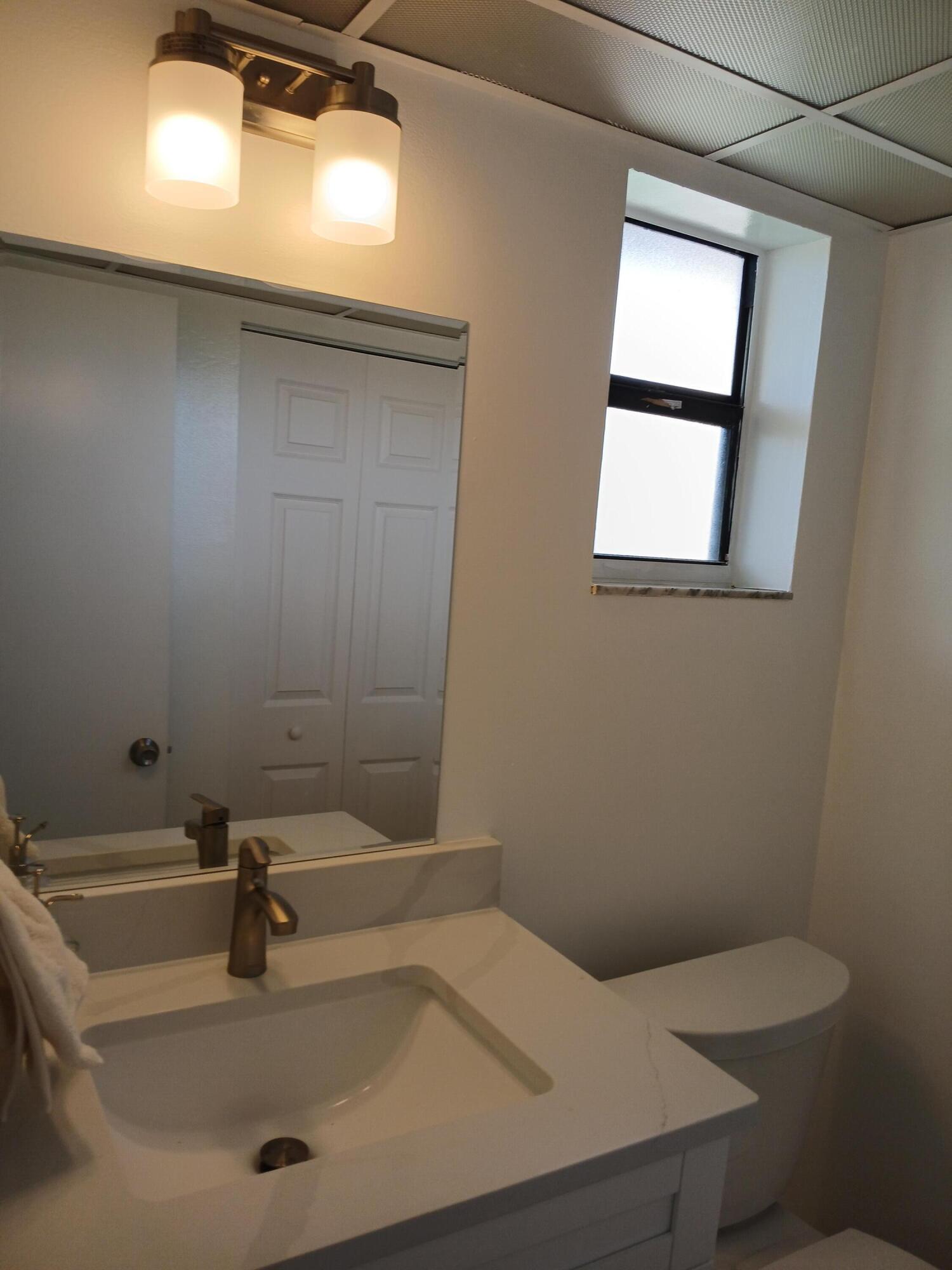 4760 Lucerne Lakes Boulevard W 405 Property Photo 12
