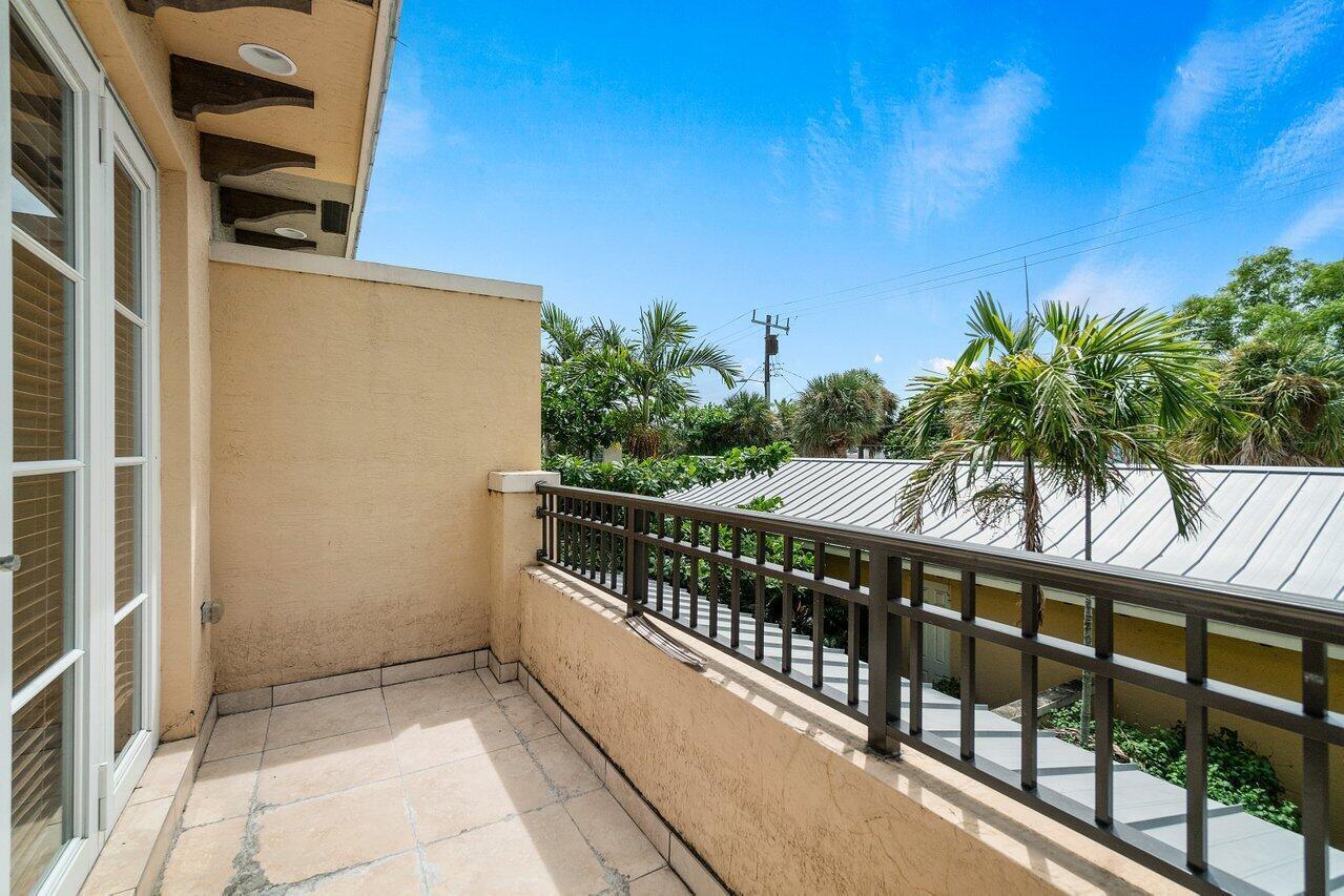 811 S Federal Highway 1 Property Photo 16