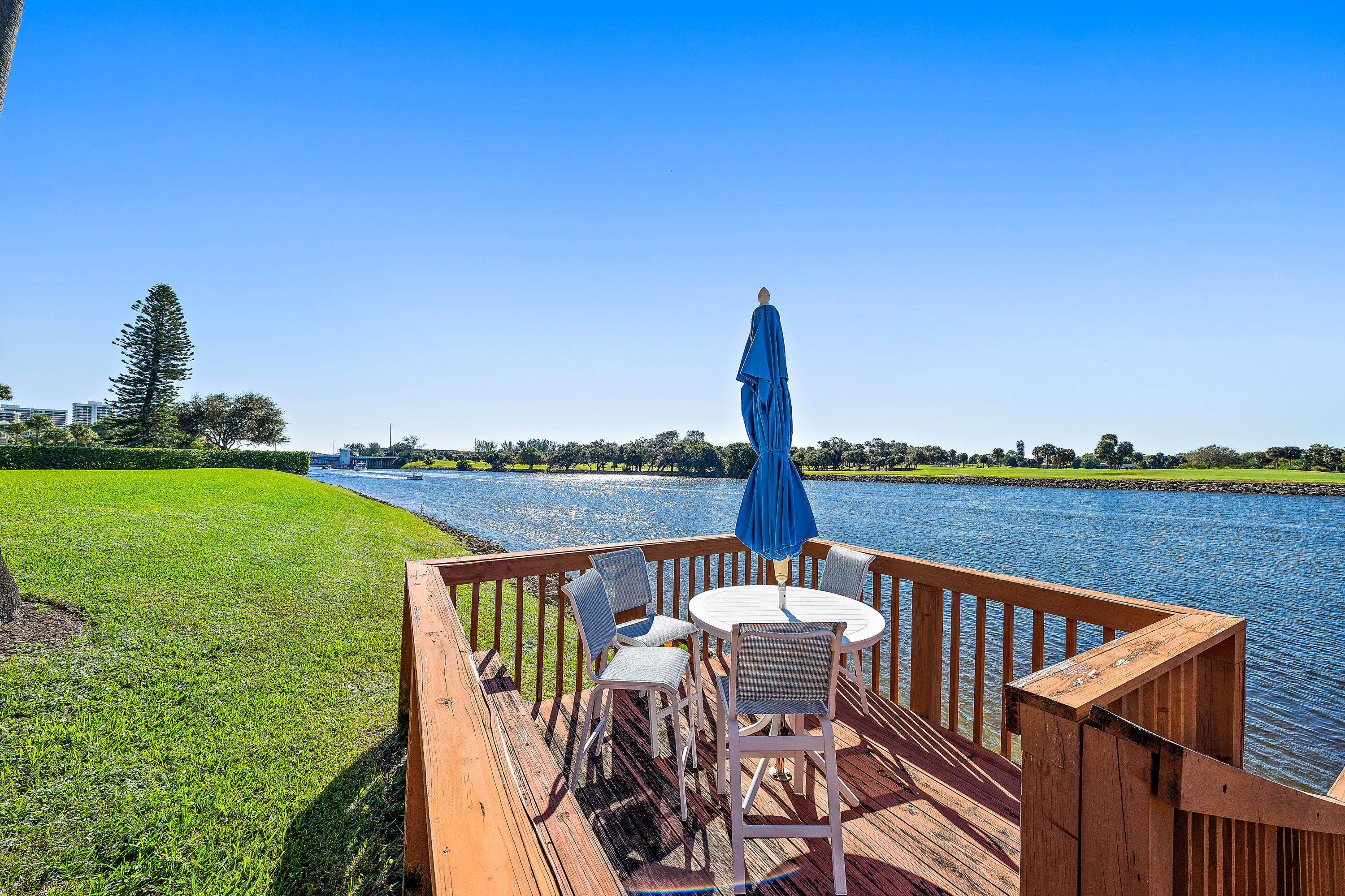 356 Golfview Road 903 Property Photo 44