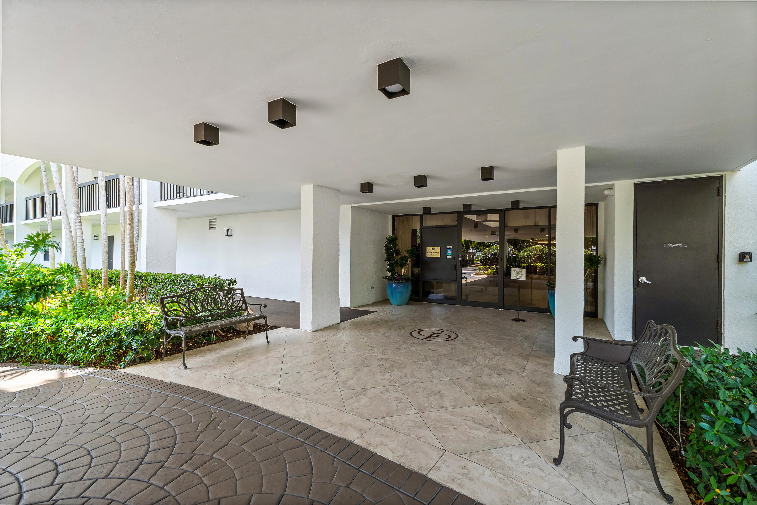 356 Golfview Road 903 Property Photo 52