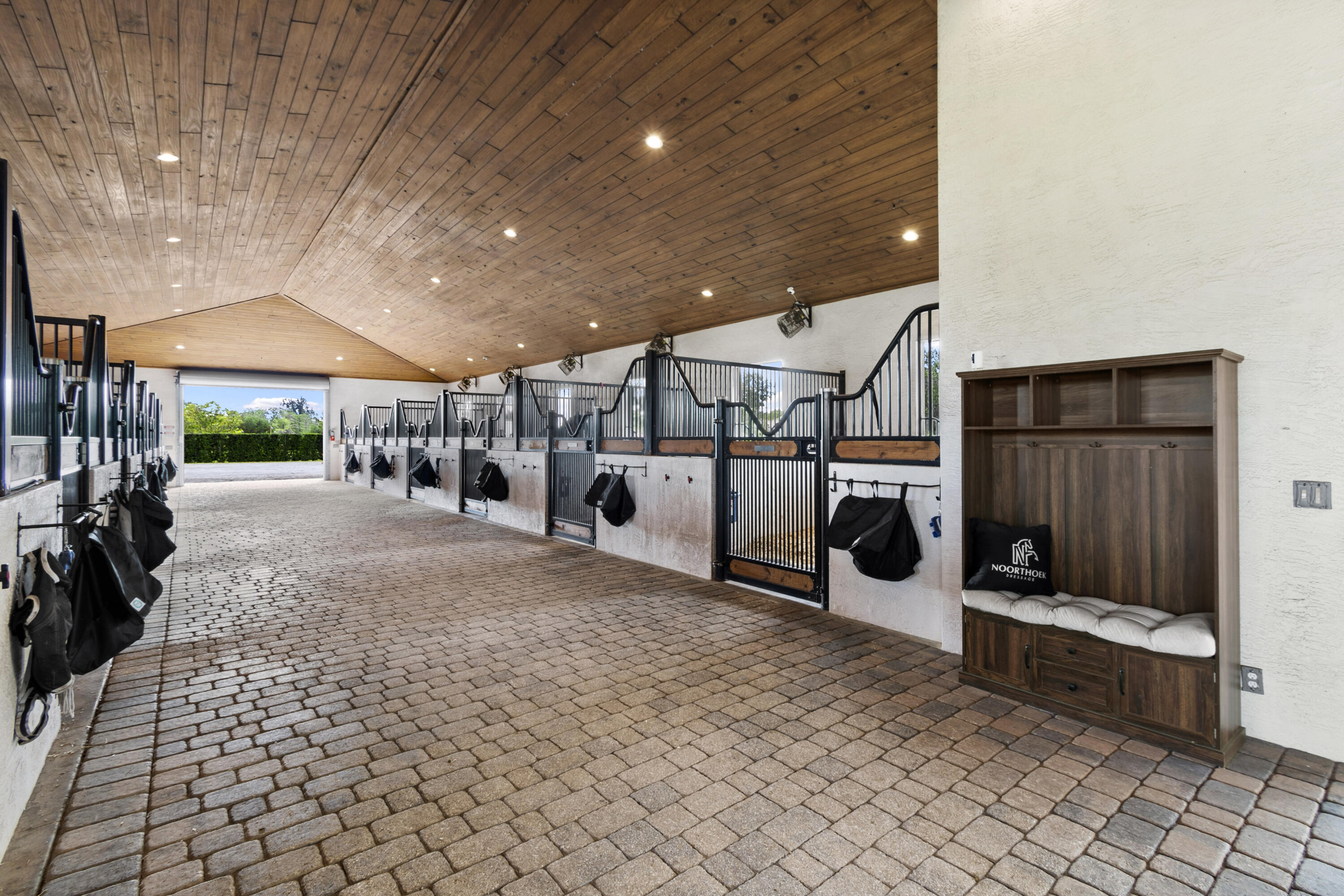 16575 Van Gogh Road Property Photo 14