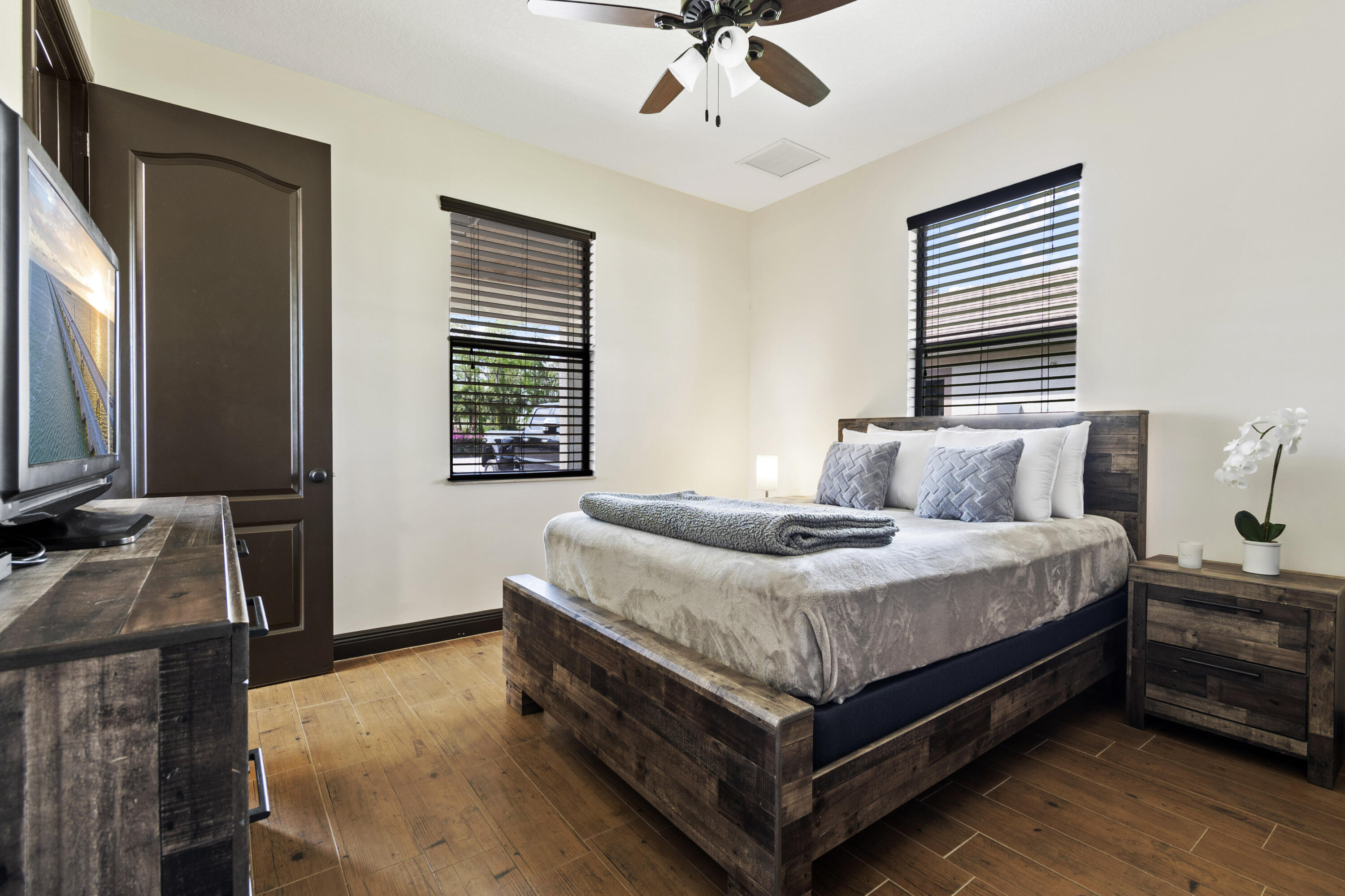 16575 Van Gogh Road Property Photo 34