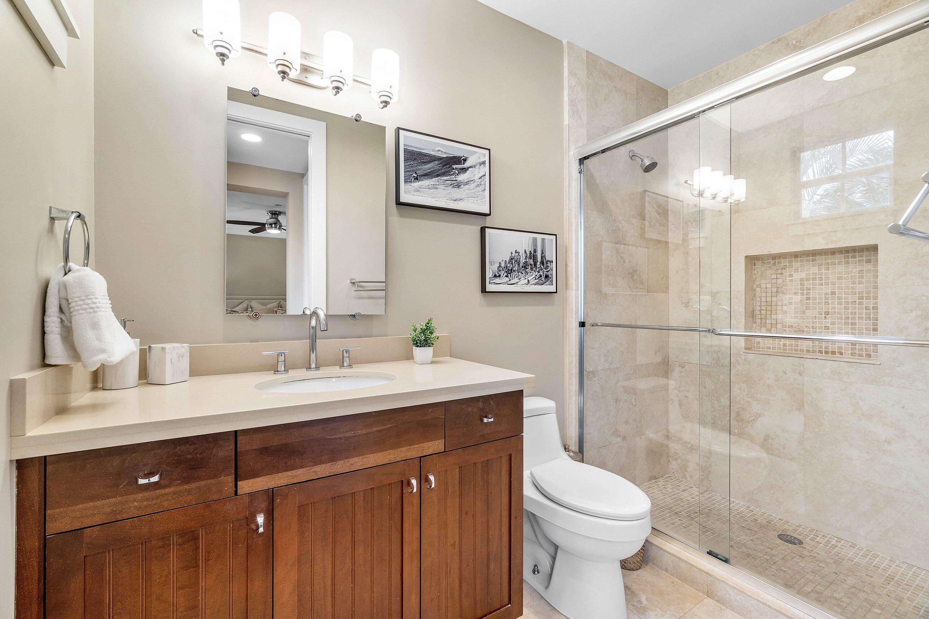 1108 Coconut Row Property Photo 23