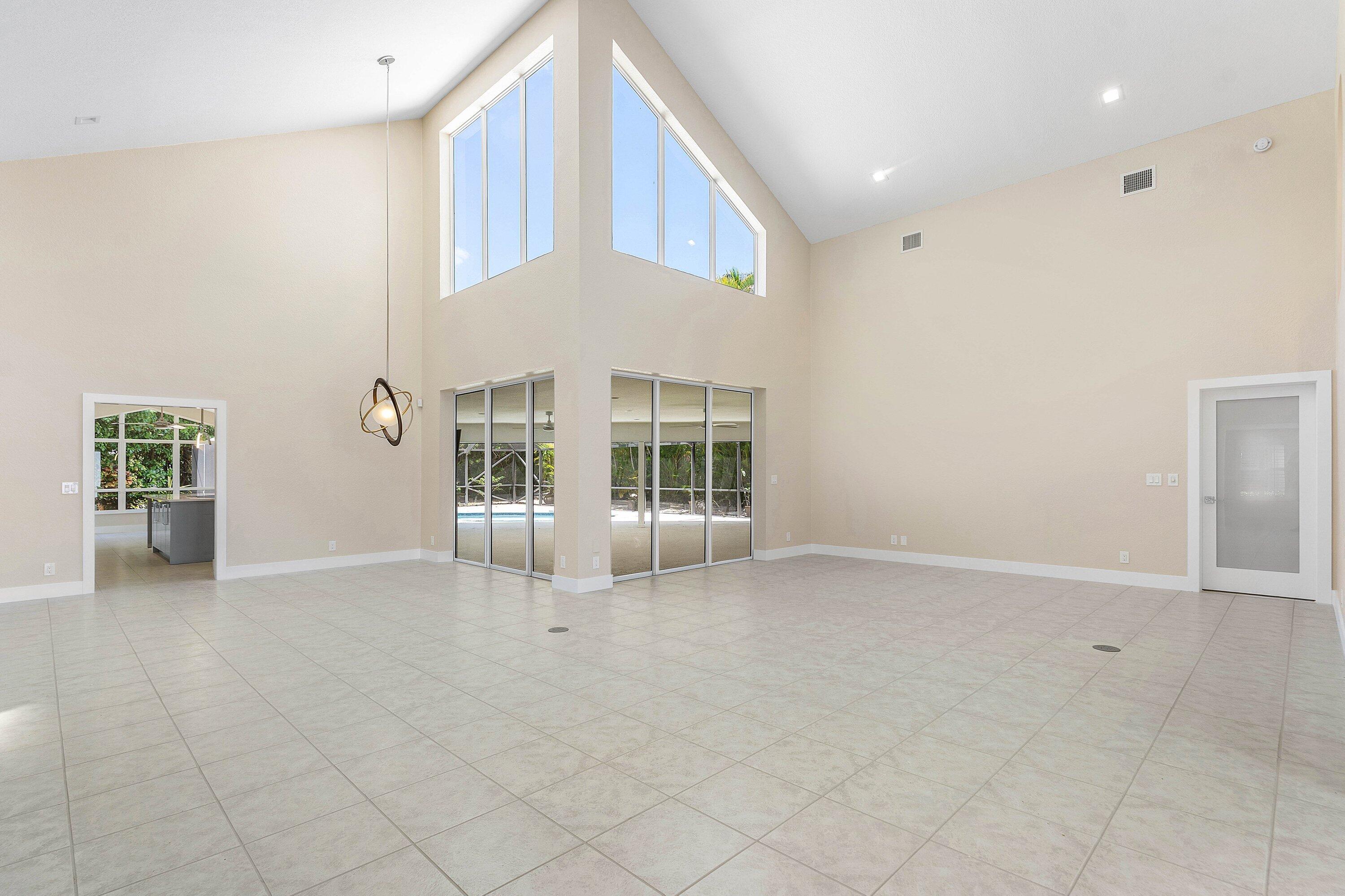 6415 Brandon Street Property Photo 6