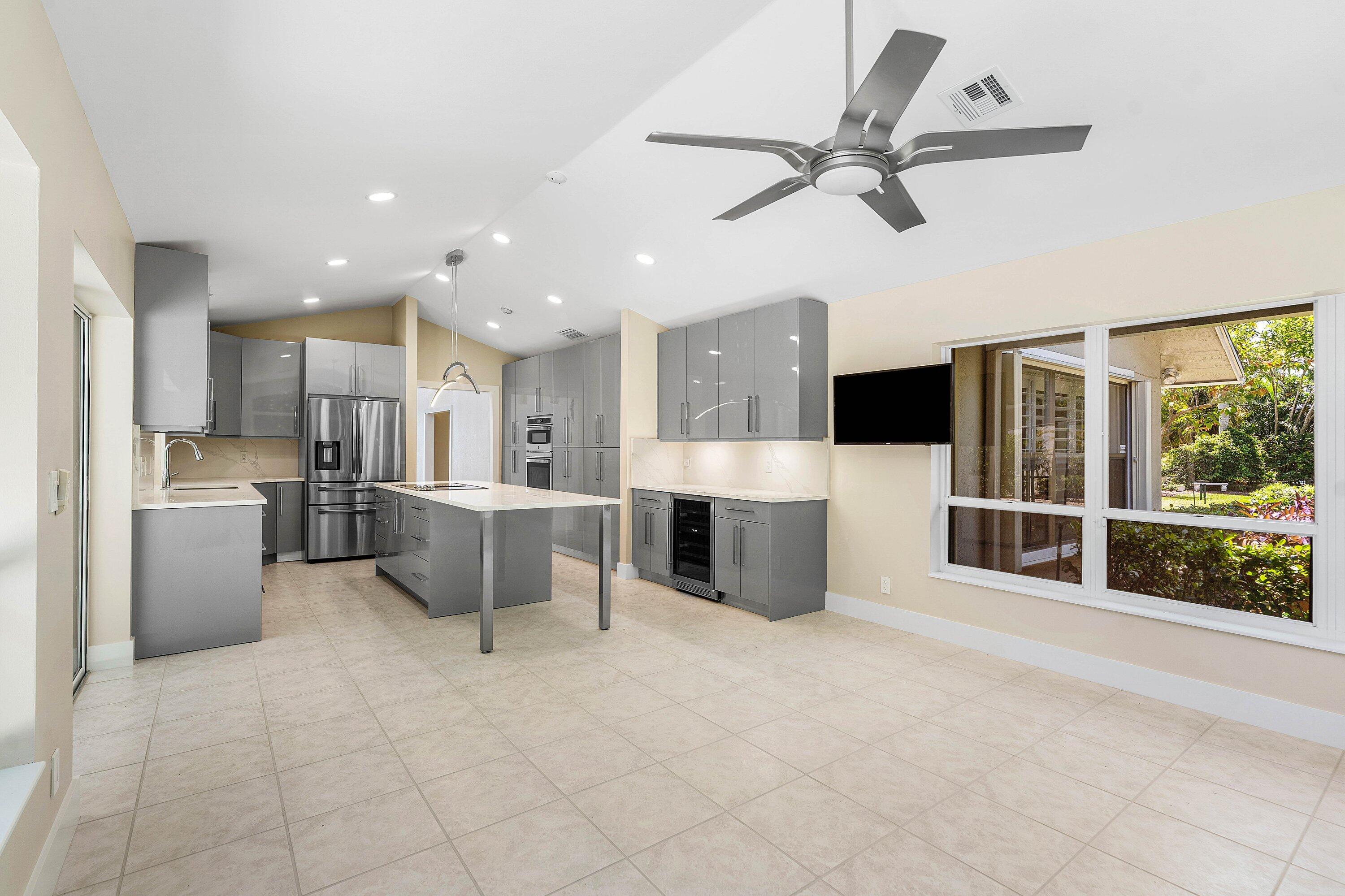 6415 Brandon Street Property Photo 18