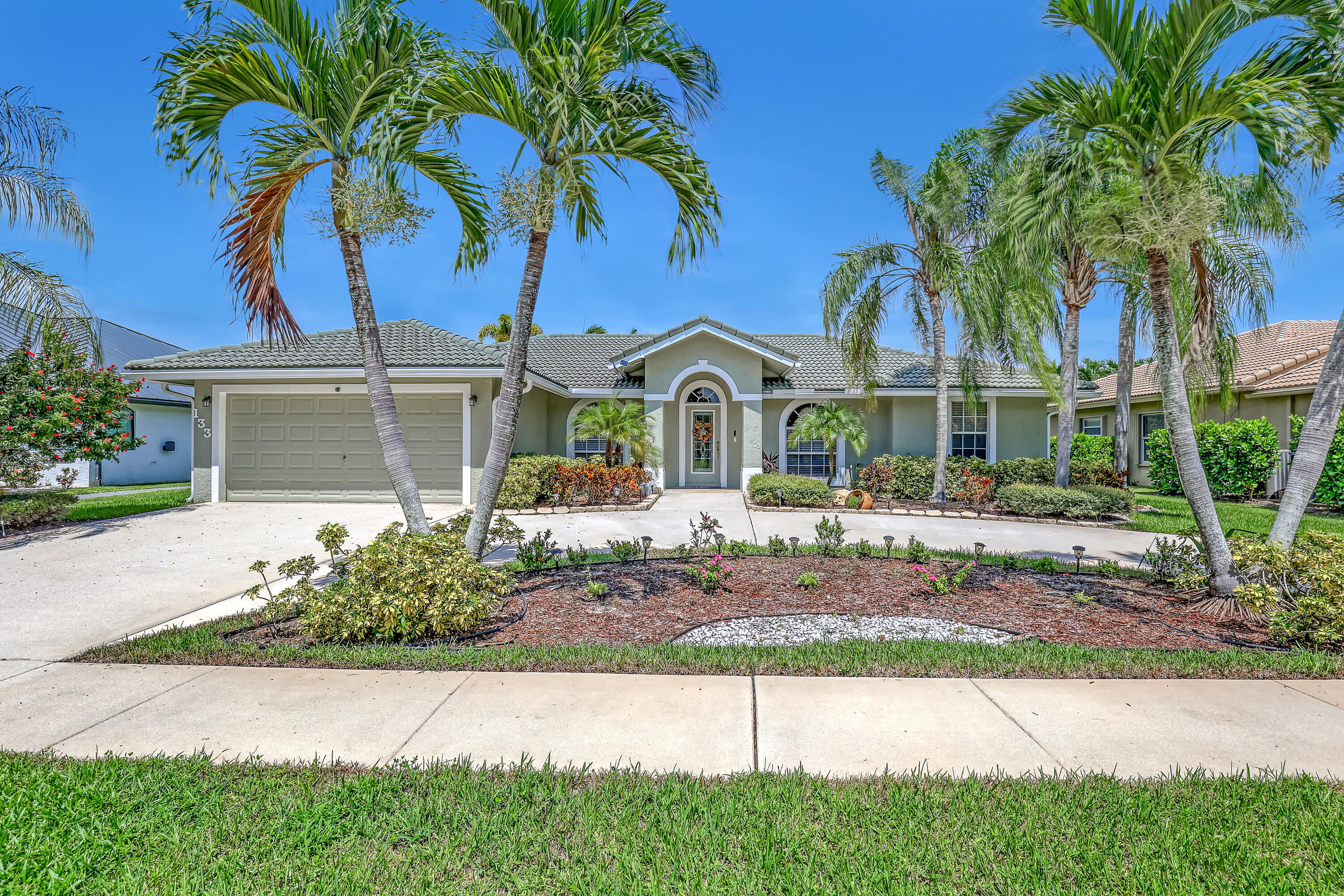 133 Black Olive Crescent Property Photo 2