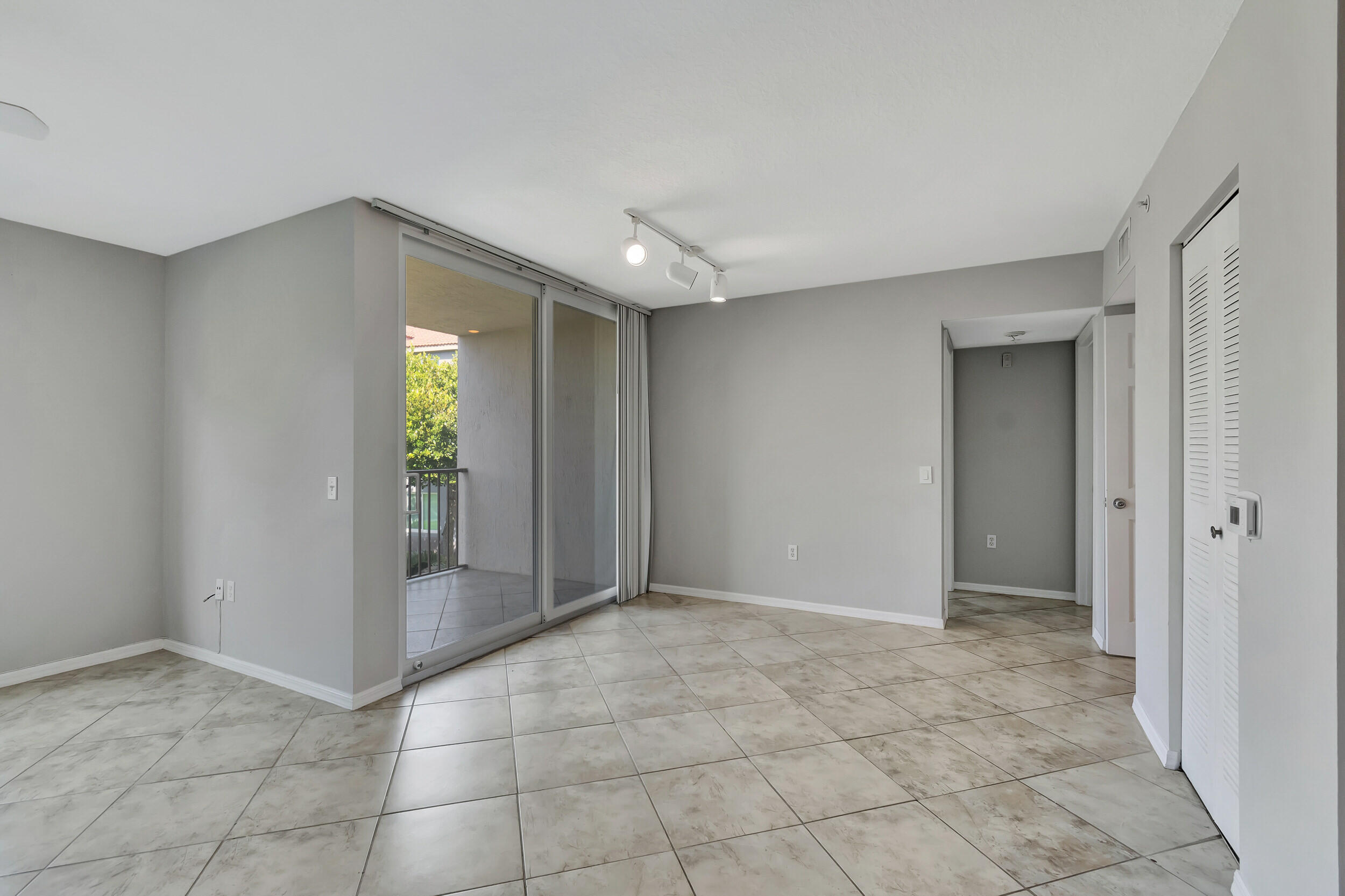 116 Villa Circle 116 Property Photo 8