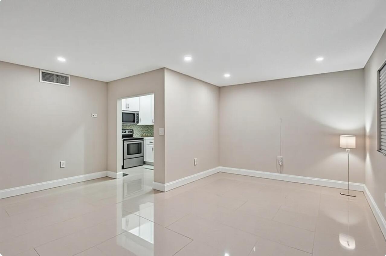 4980 E Sabal Palm Boulevard E 124 Property Photo 2