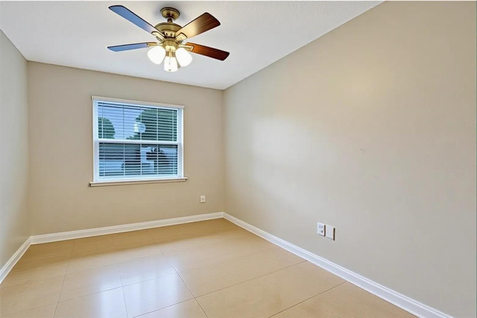 4980 E Sabal Palm Boulevard E 124 Property Photo 8