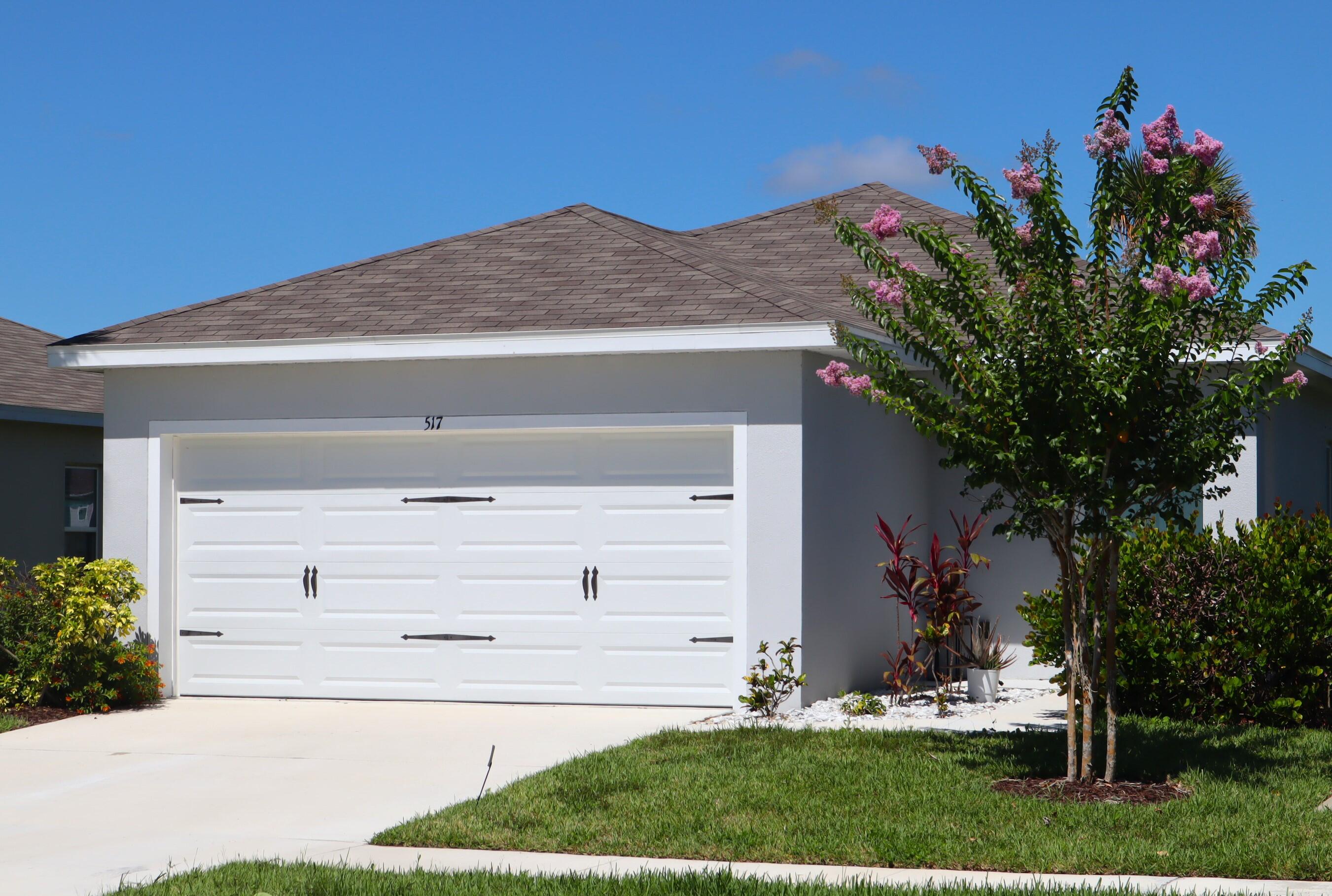 517 Cherimoya Street Property Photo 2